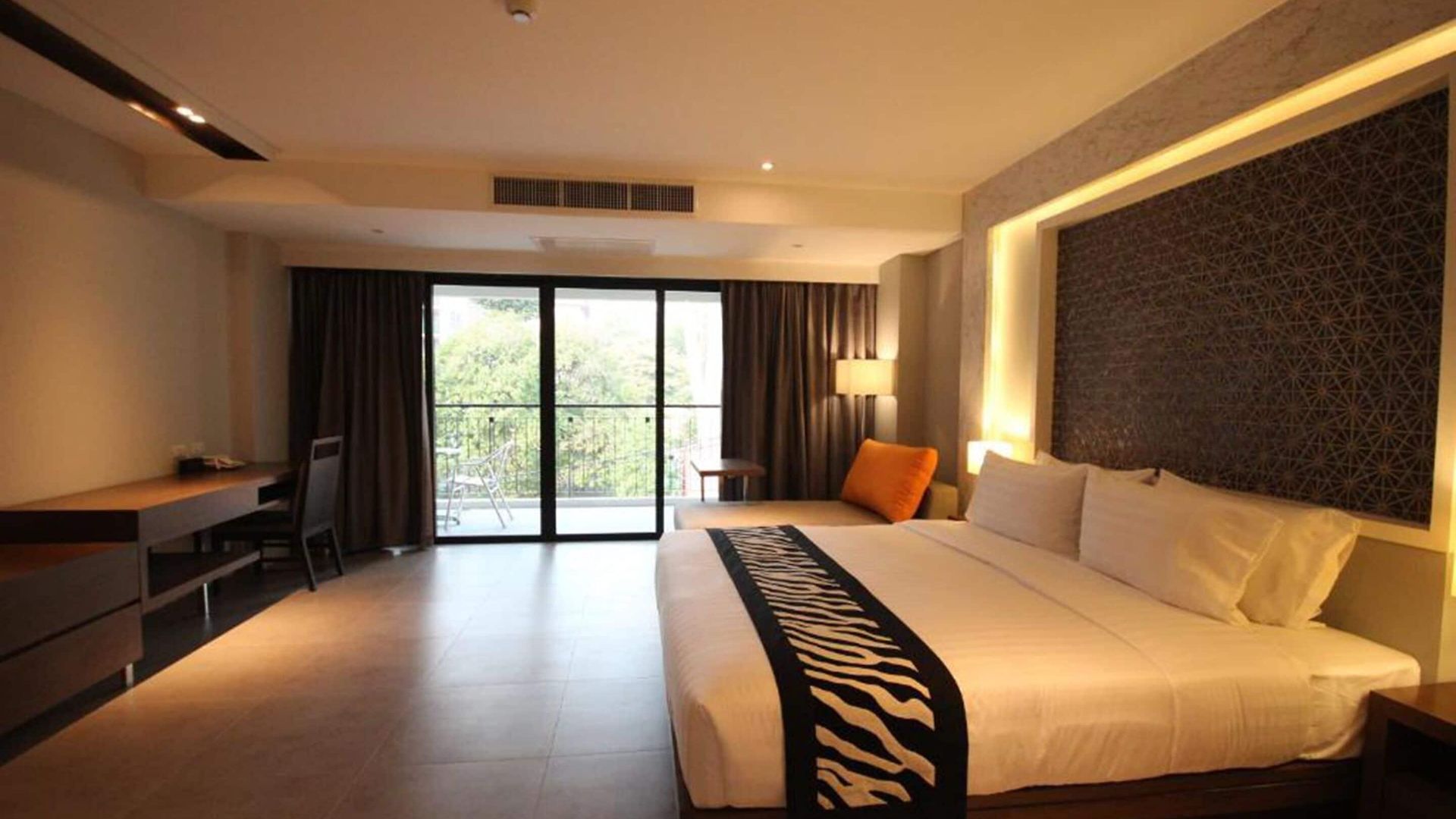 โรงแรม Season Five Pattaya