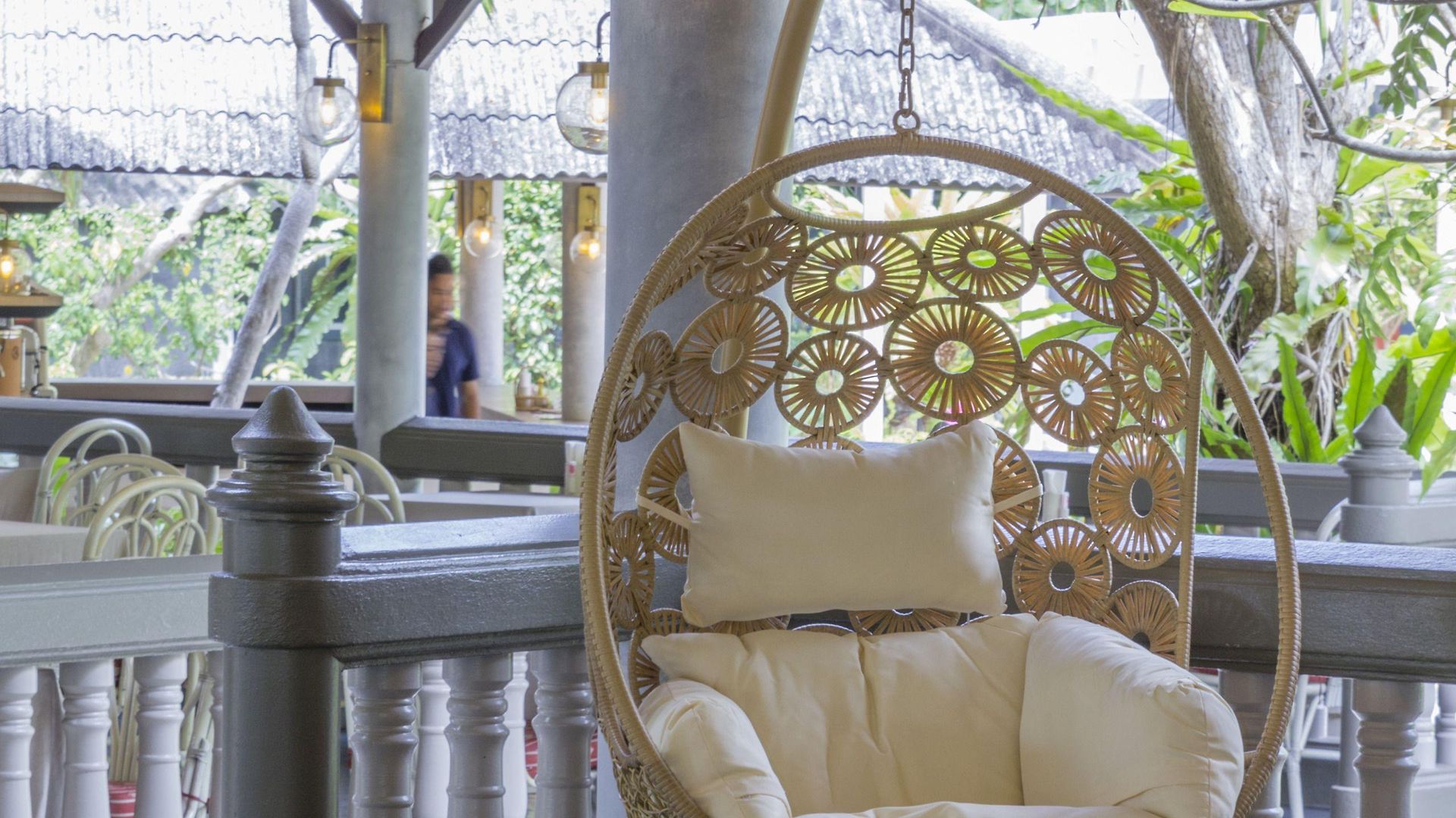 Let's Hyde & - Pool โรงแรม 4*