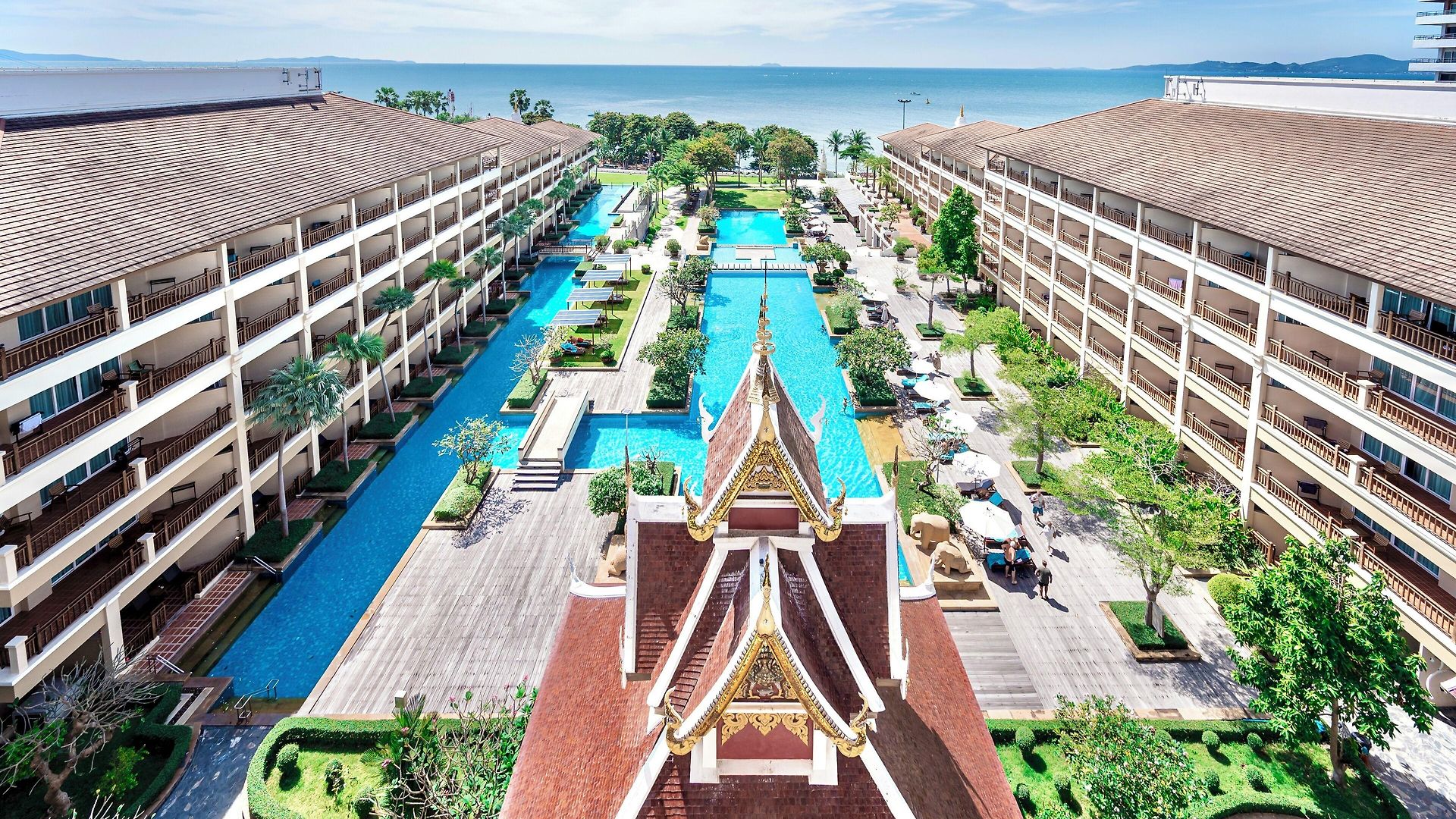 รีสอร์ท The Heritage Beachfront