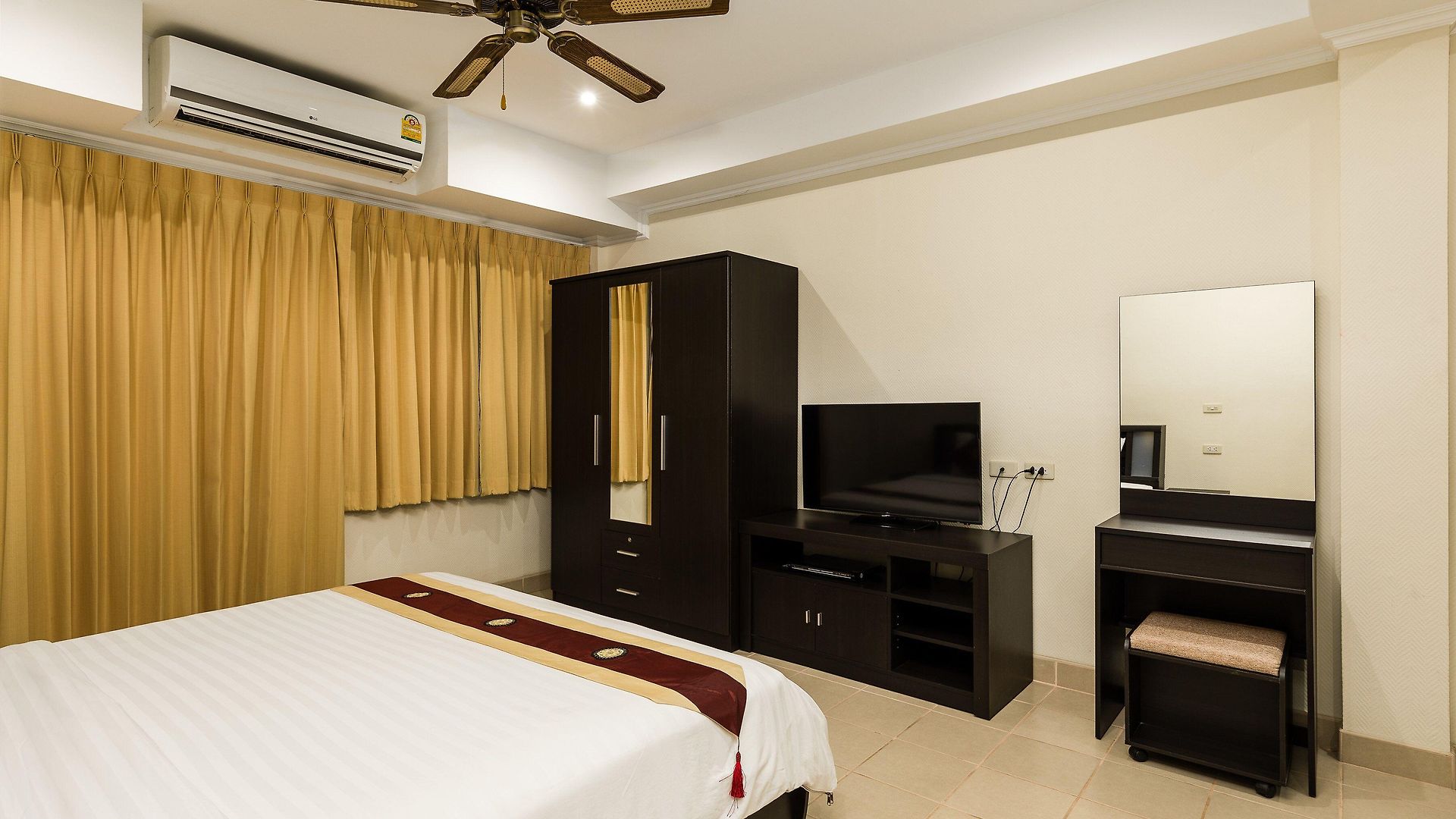 Hotel The Classroom 3*