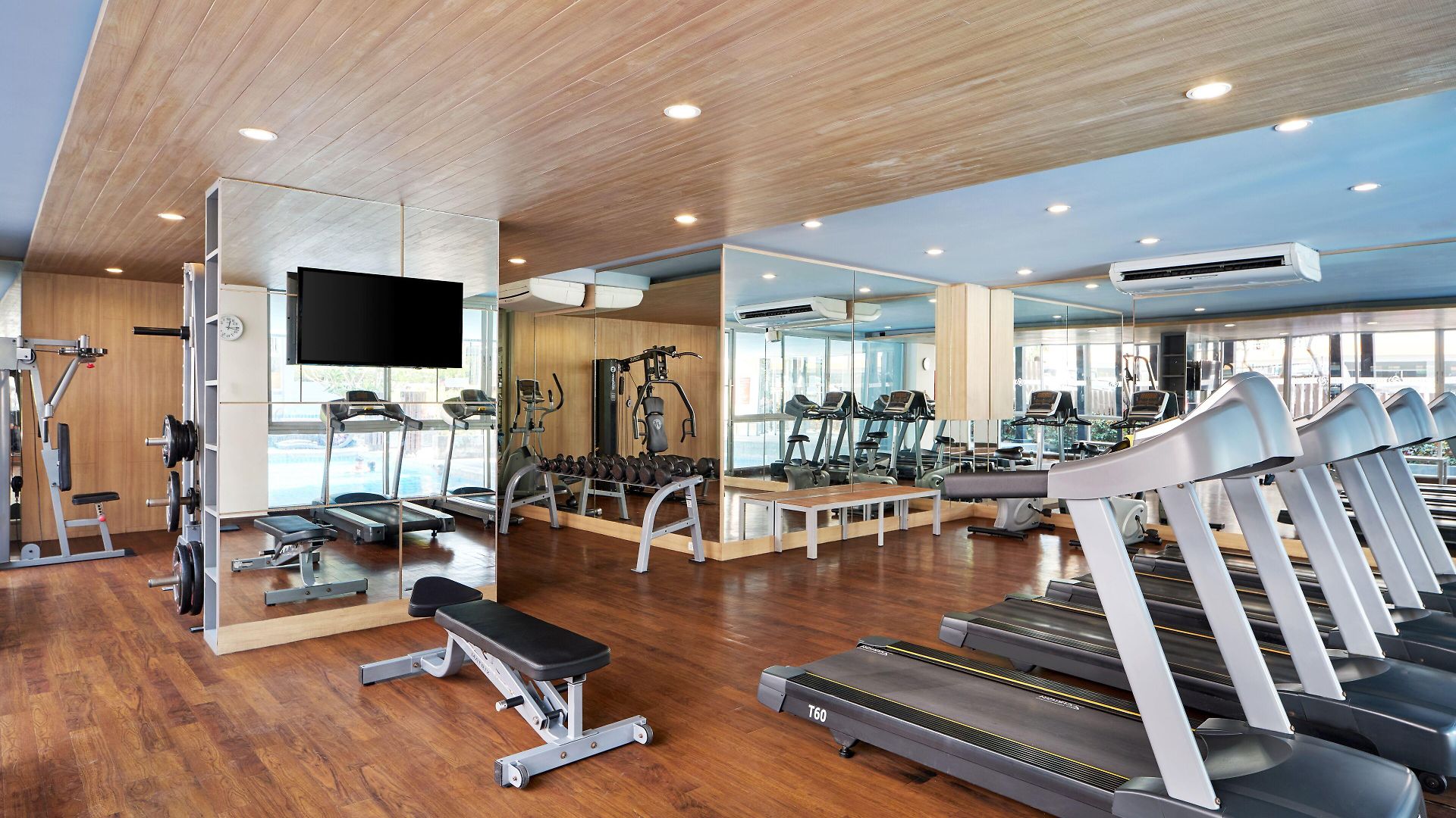 The Grass Serviced โรงแรม Pattaya