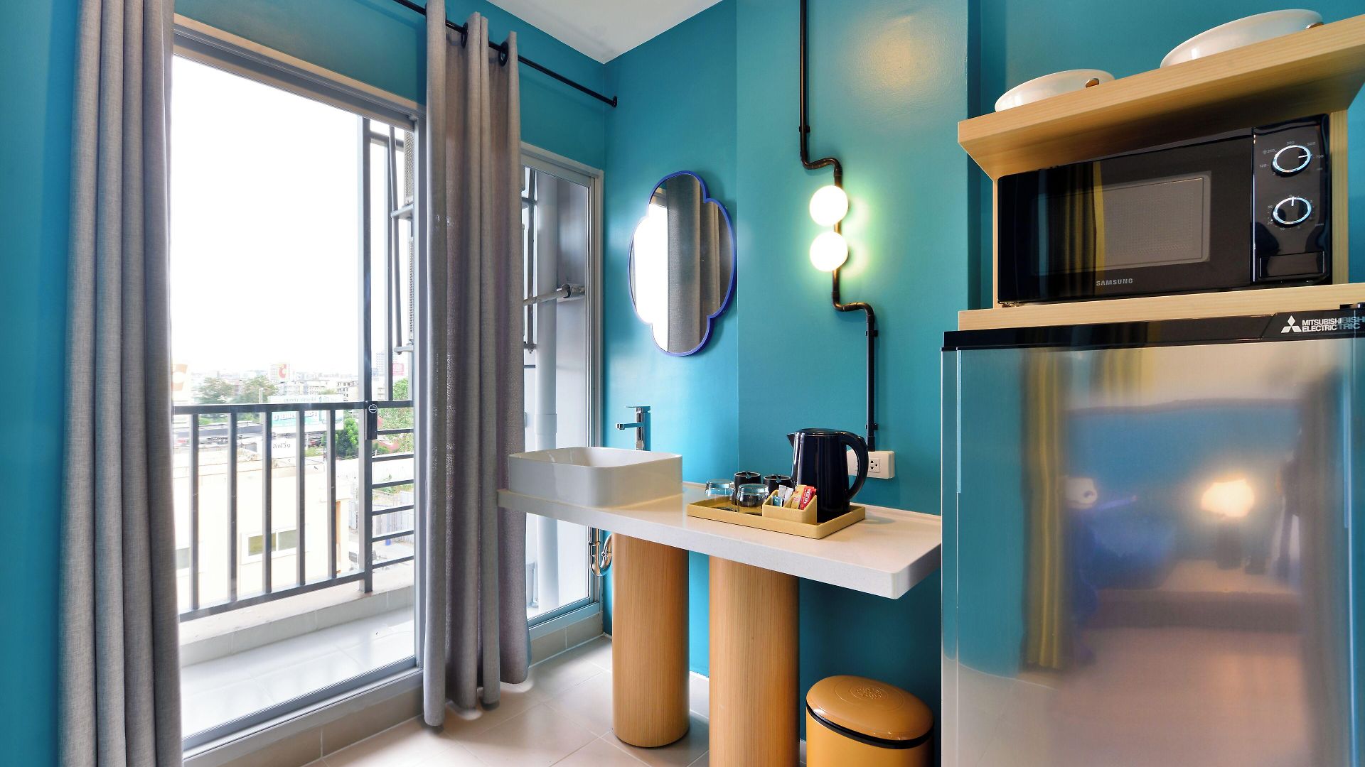 โรงแรม The Grass Serviced 4*