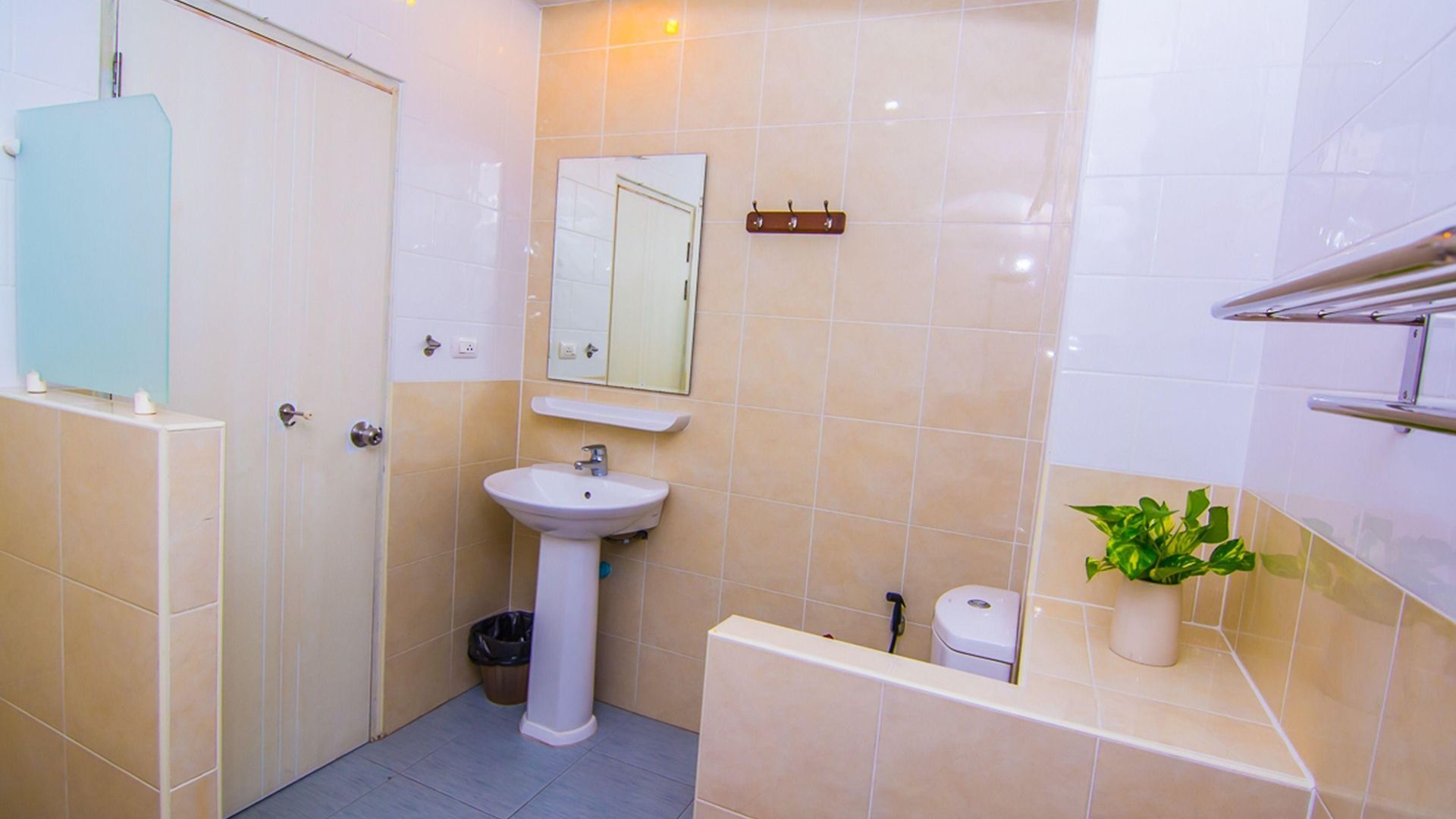 สุทัศน์คอร์ท 1 โรงแรม Pattaya