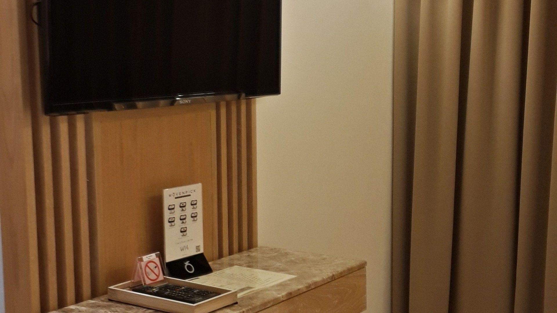 โรงแรม W14
