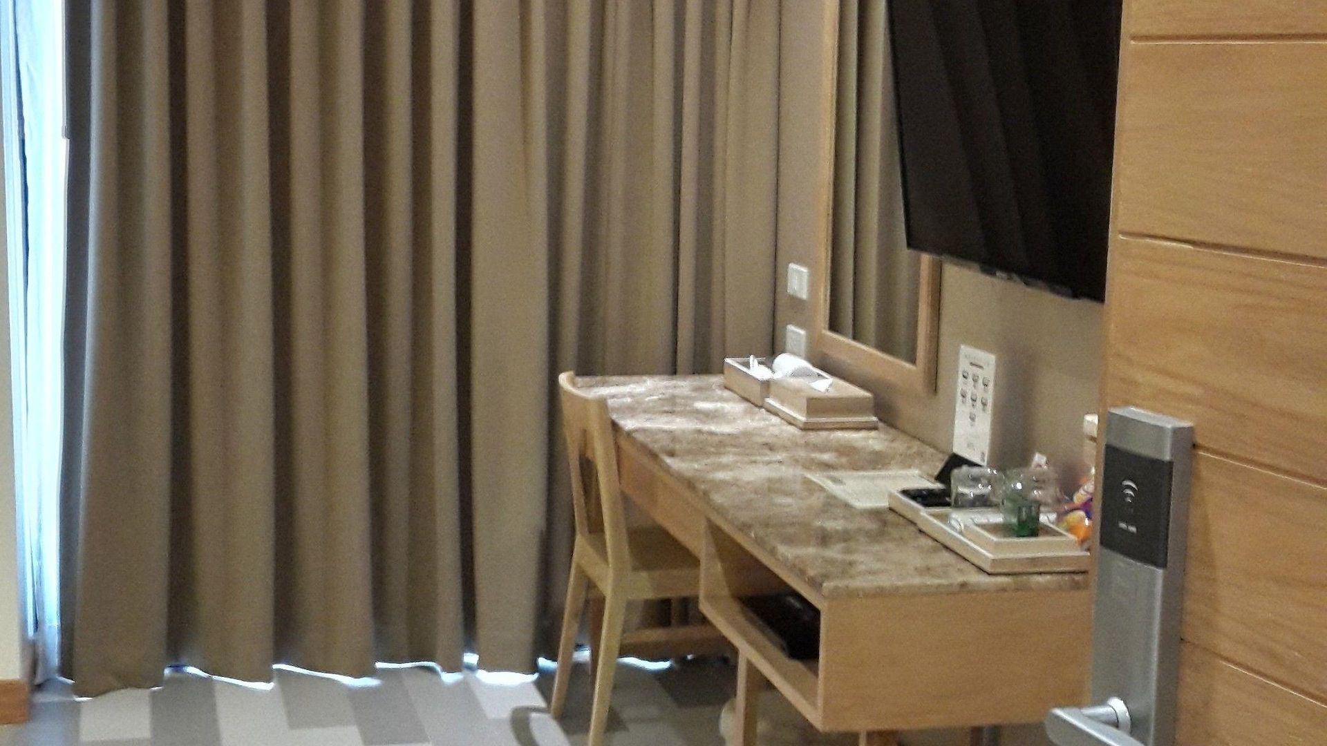 โรงแรม W14