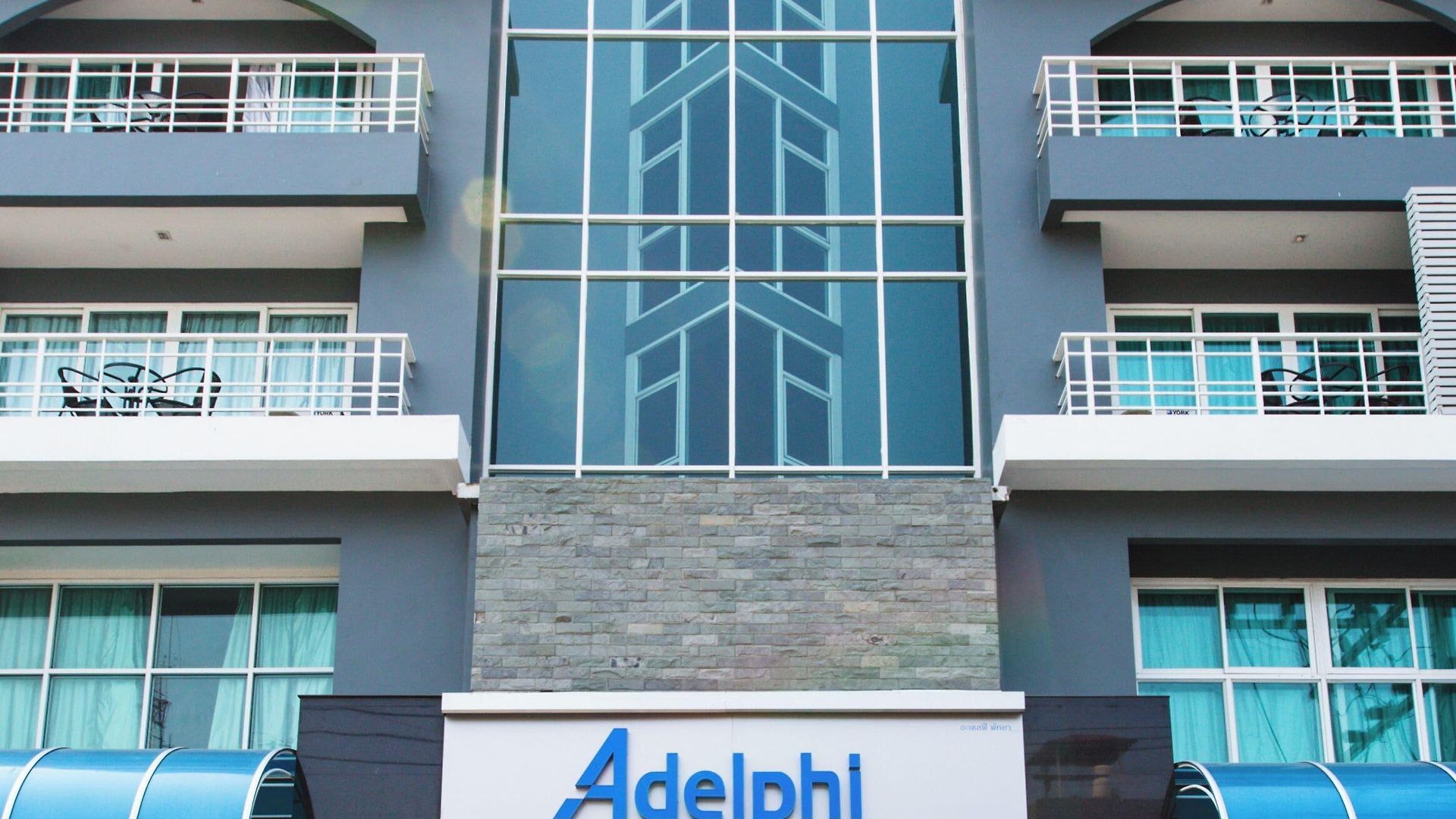 Adelphi โรงแรม 4*