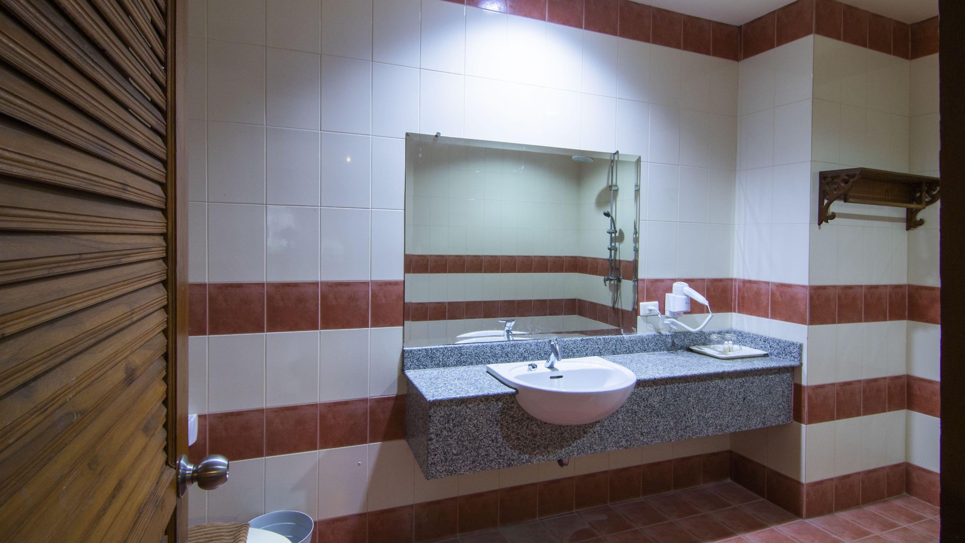 Phuphaya Resort 2*