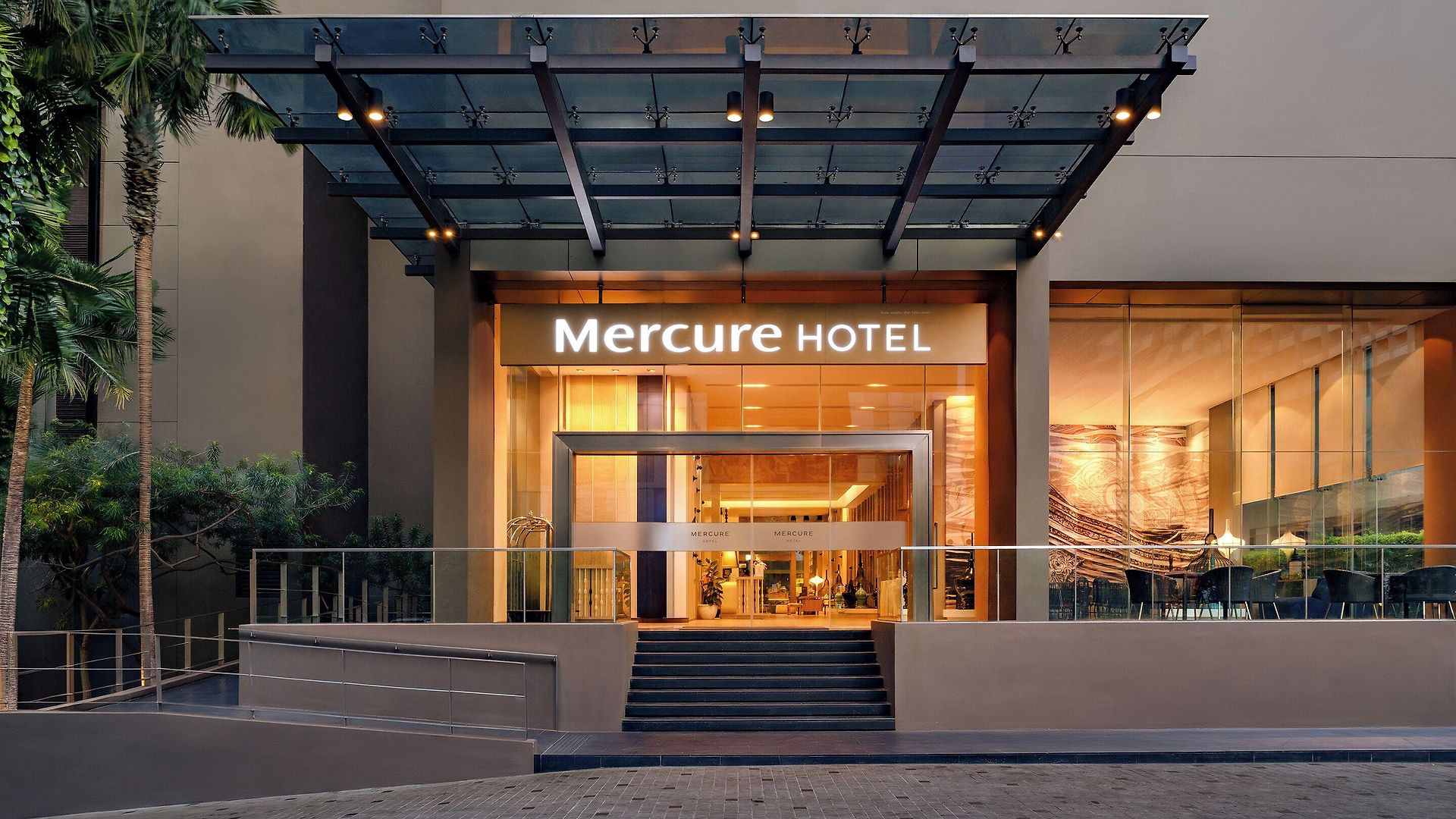 Mercure Ocean 4*