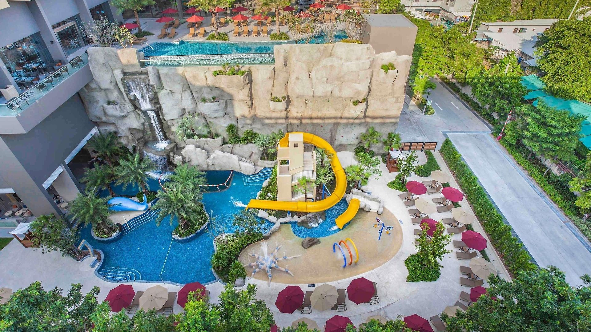 Mercure Ocean 4*