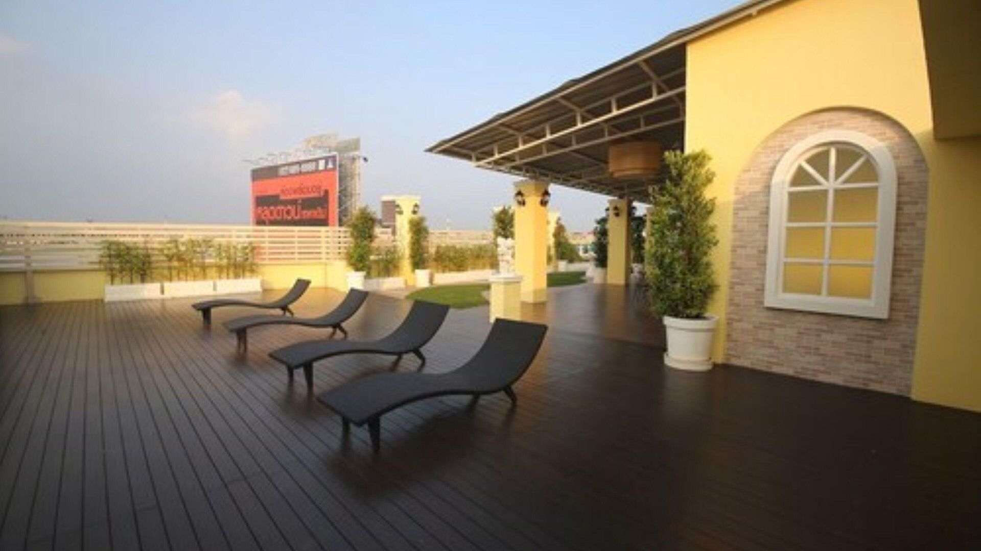 โรงแรม ดิ ไอคอนเพลซ 1 แอท พัทยากลาง