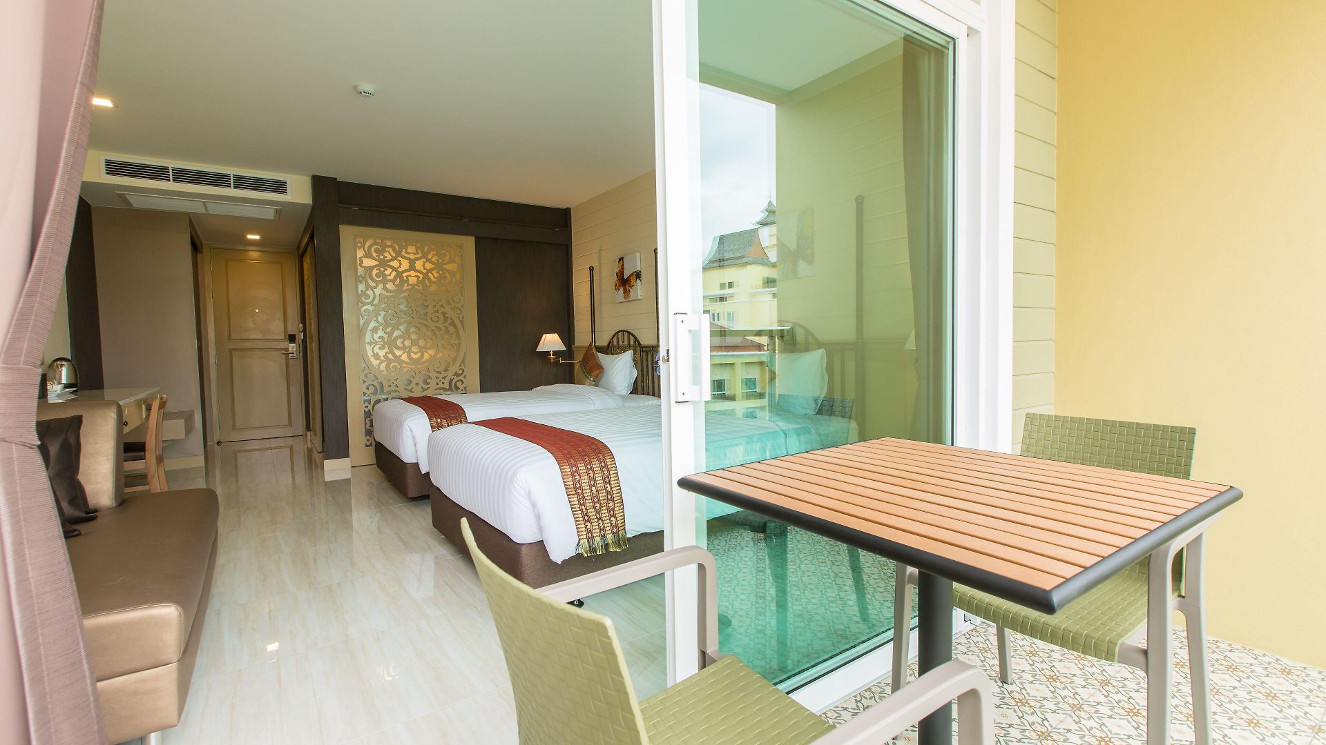 Crystal Palace Luxury
