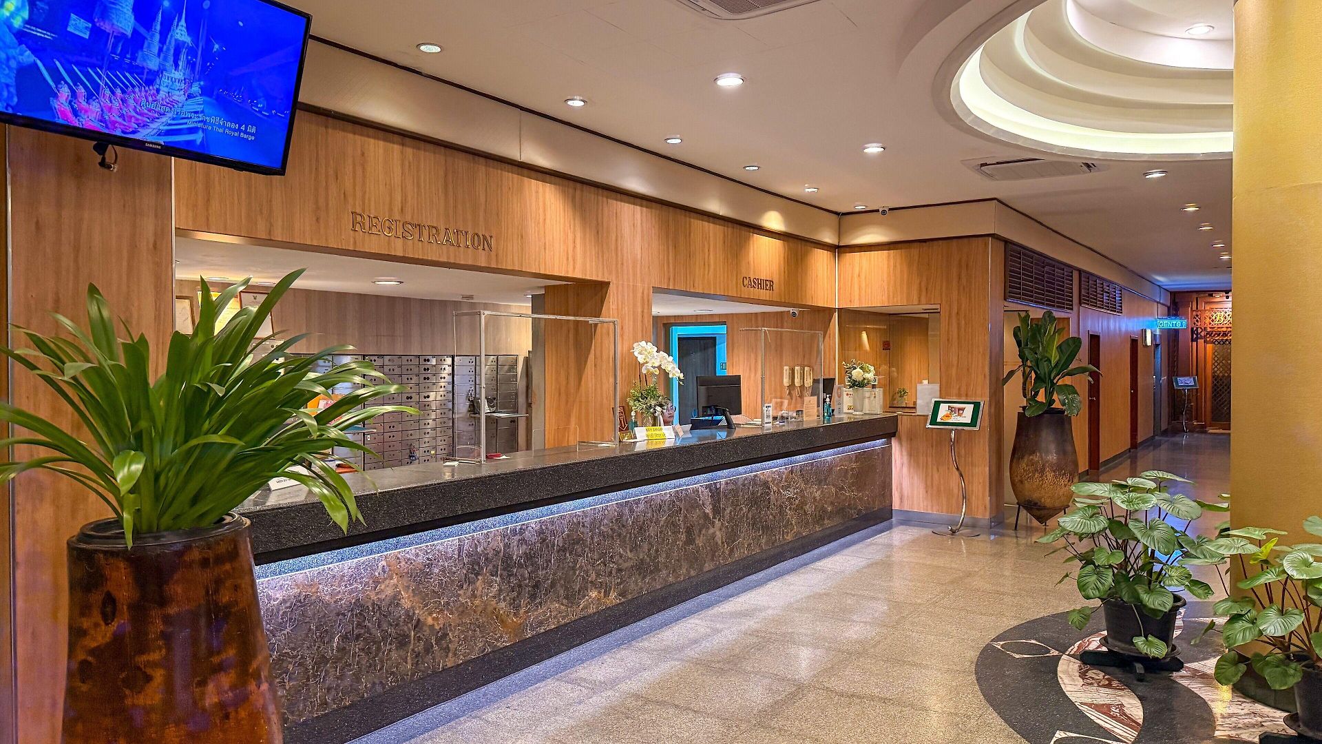 โกลเด้นบีชโฮเทล พัทยา โรงแรม