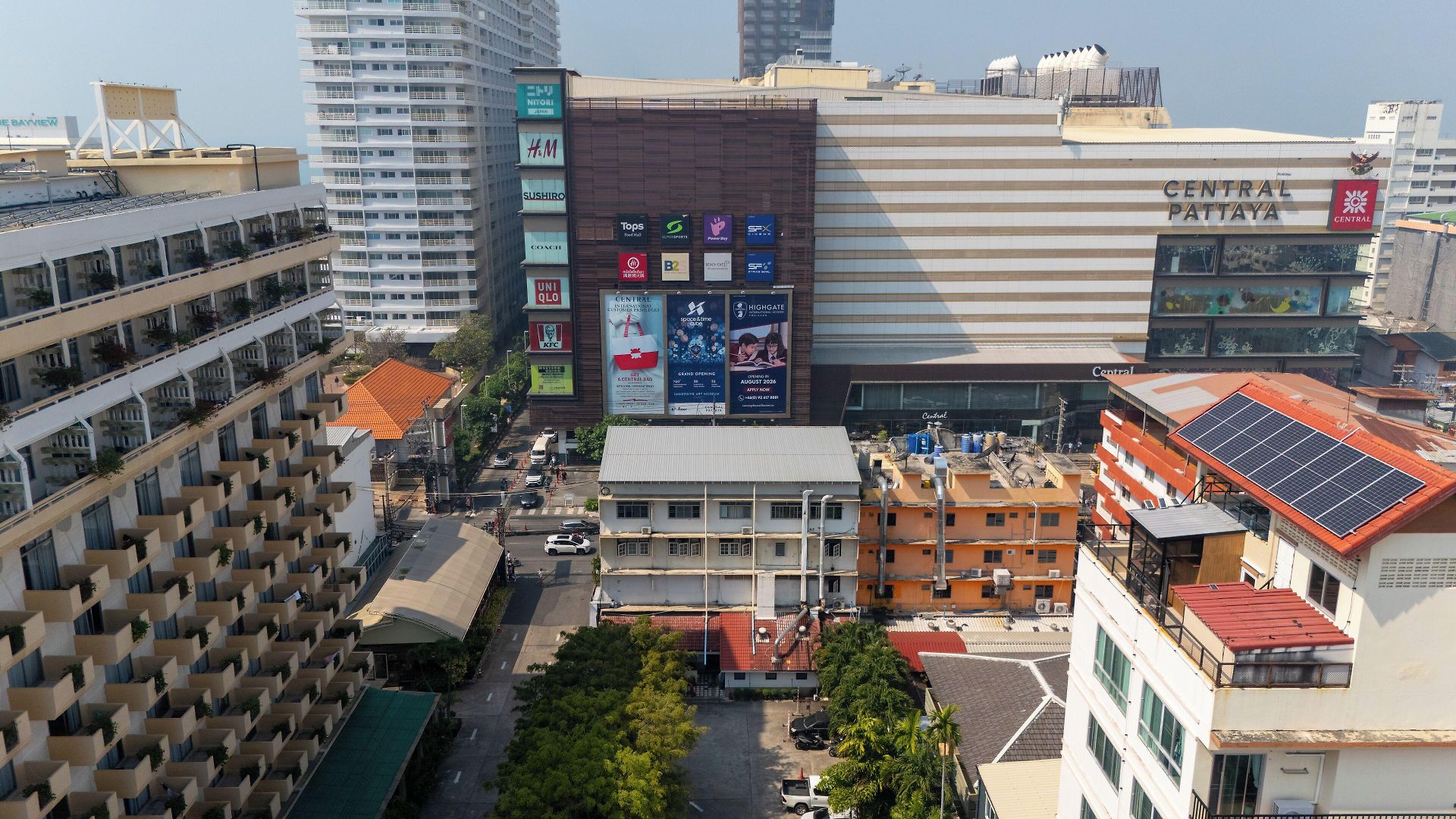 โกลเด้นบีชโฮเทล พัทยา 4* Pattaya