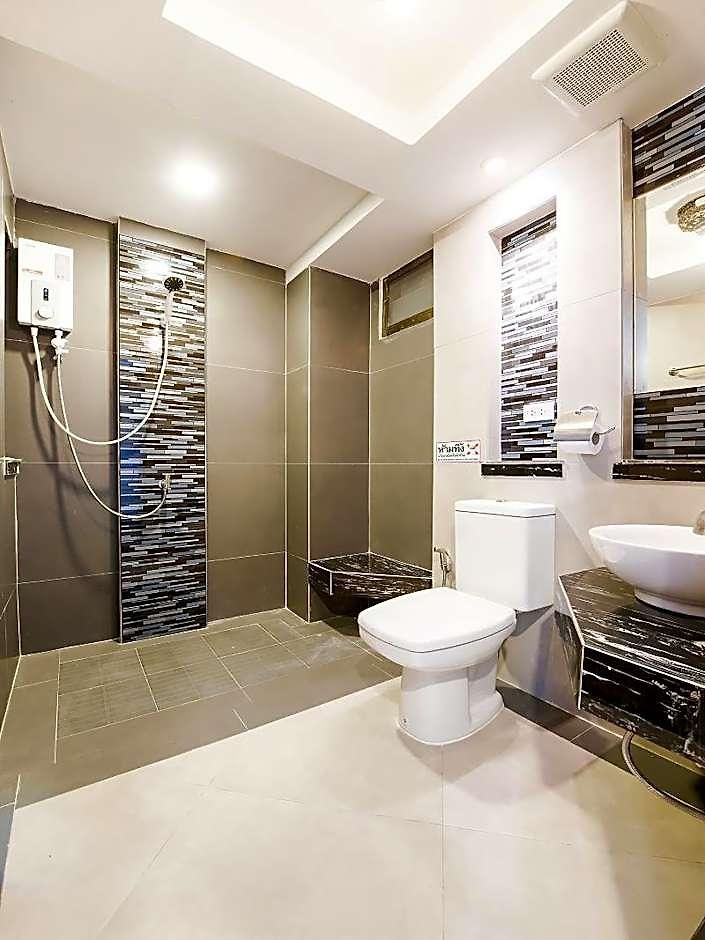Oyo 458 Nakorn Siam Boutique โรงแรม 2*