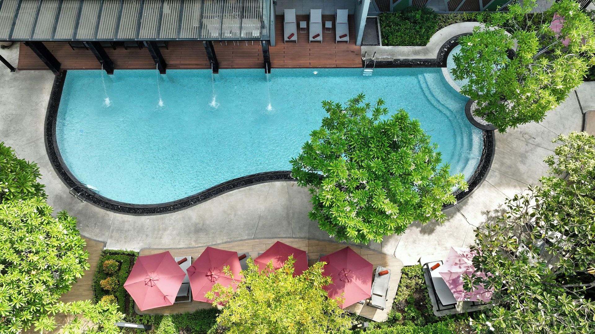โรงแรม Altera And By At Mind 4*