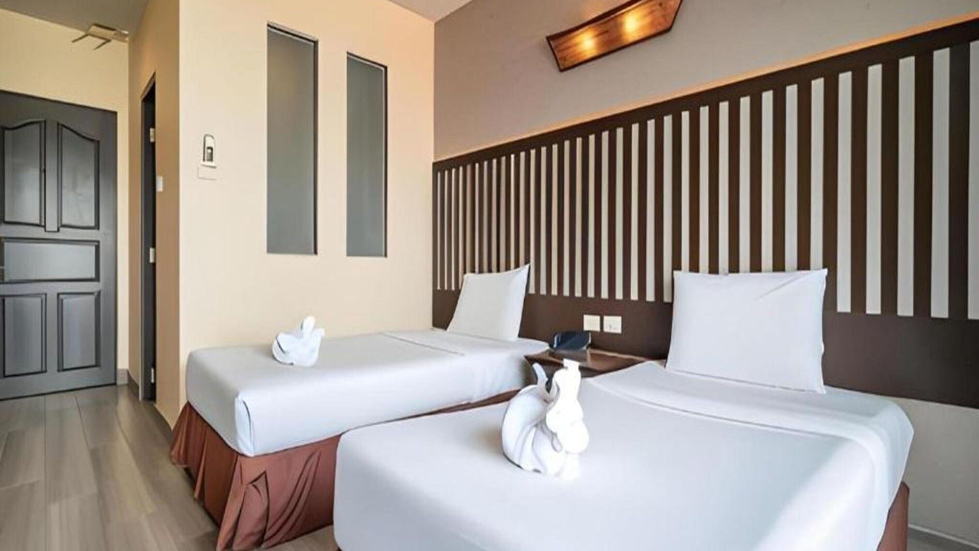 Sunday Ja โรงแรม 5*