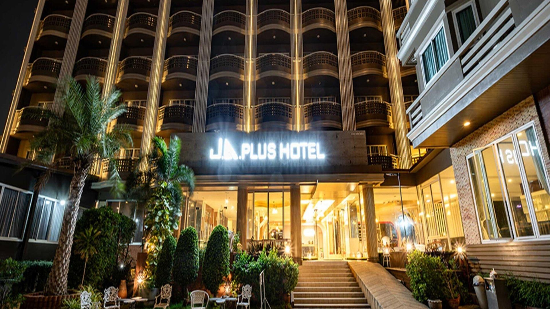 โรงแรม Sunday Ja