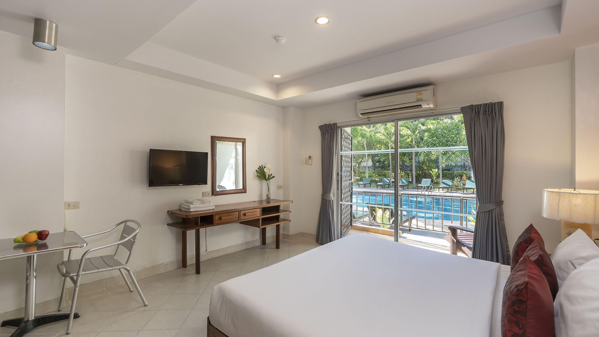 โรงแรม เบลล่า พัทยา ถนนสาย 3 Pattaya