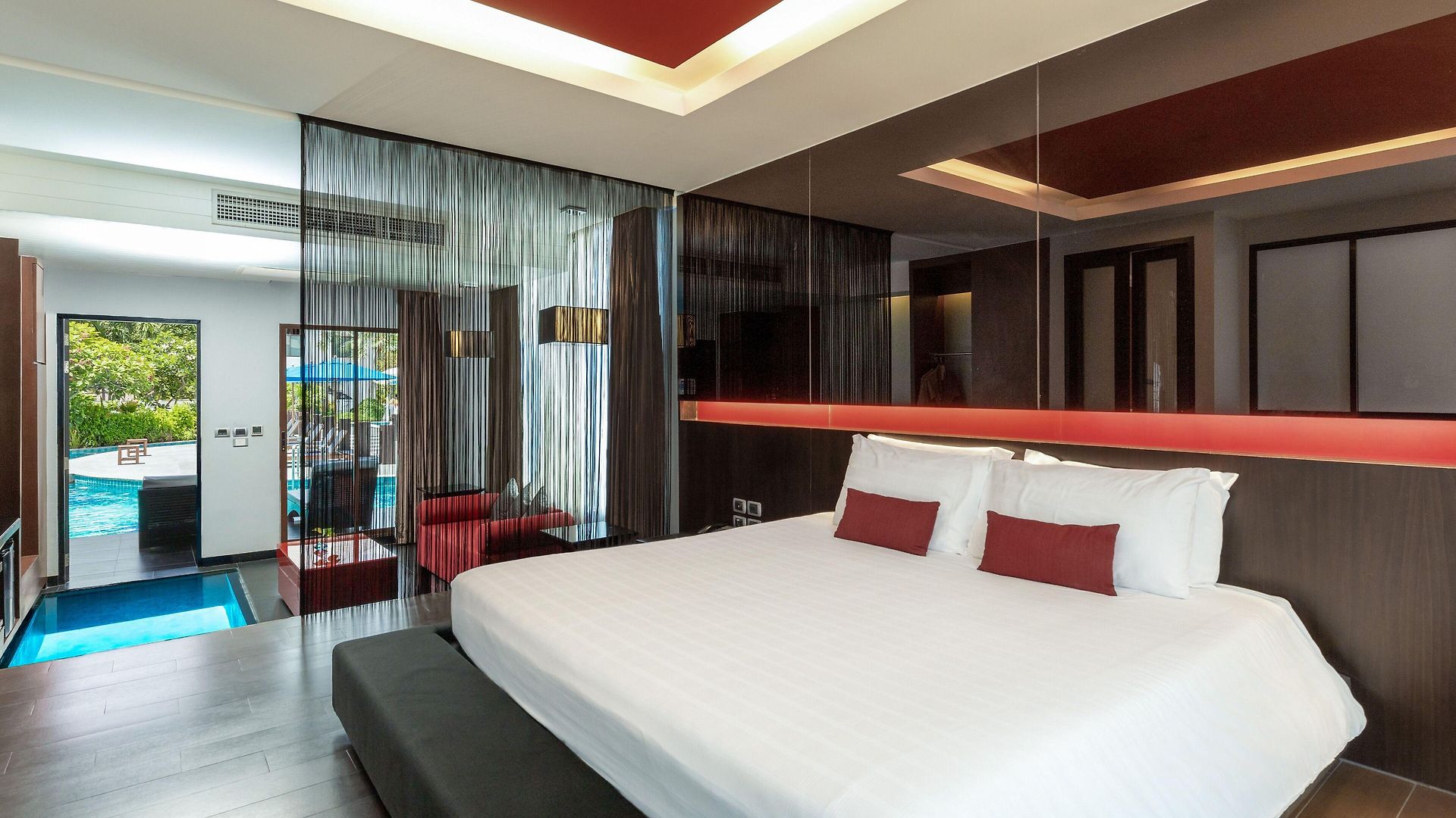 Z Through By The Zign Pattaya