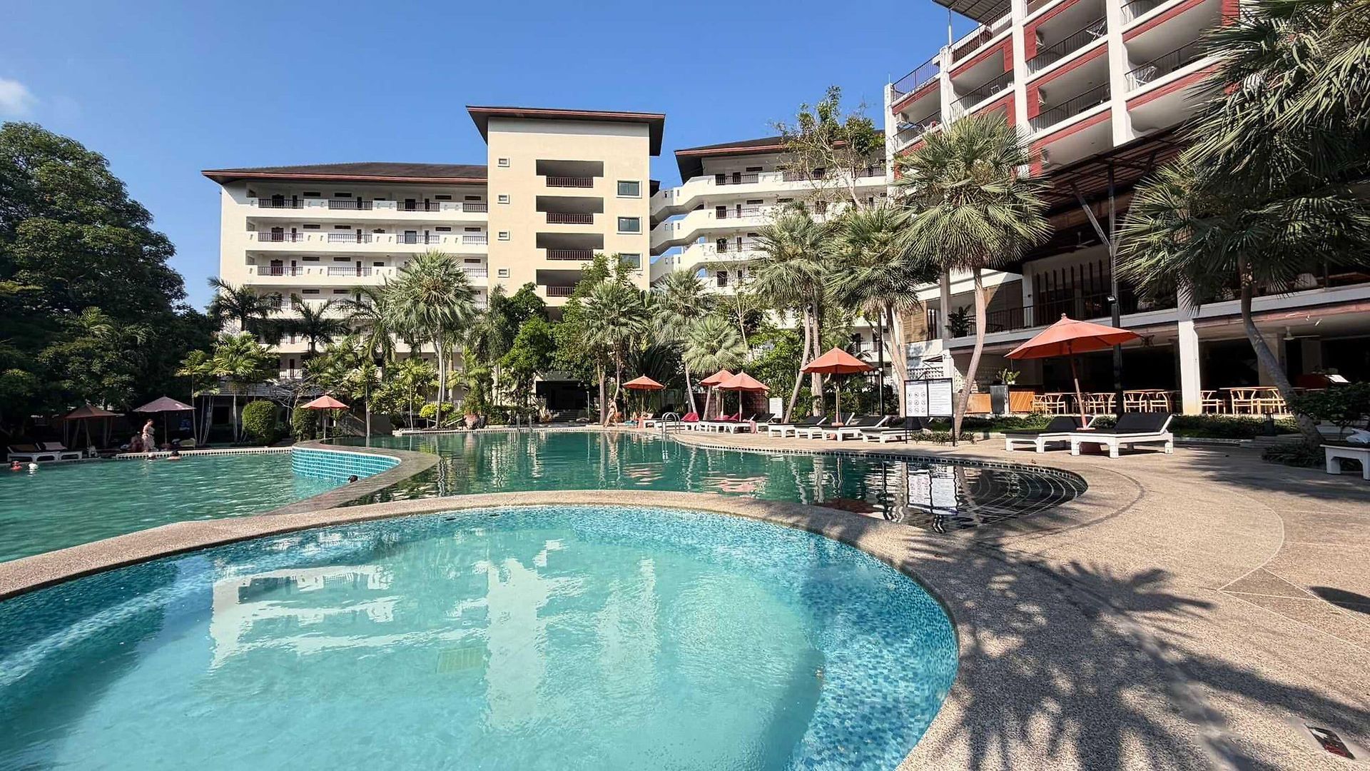 โรงแรม Sunday Wongamat Privacy 4*