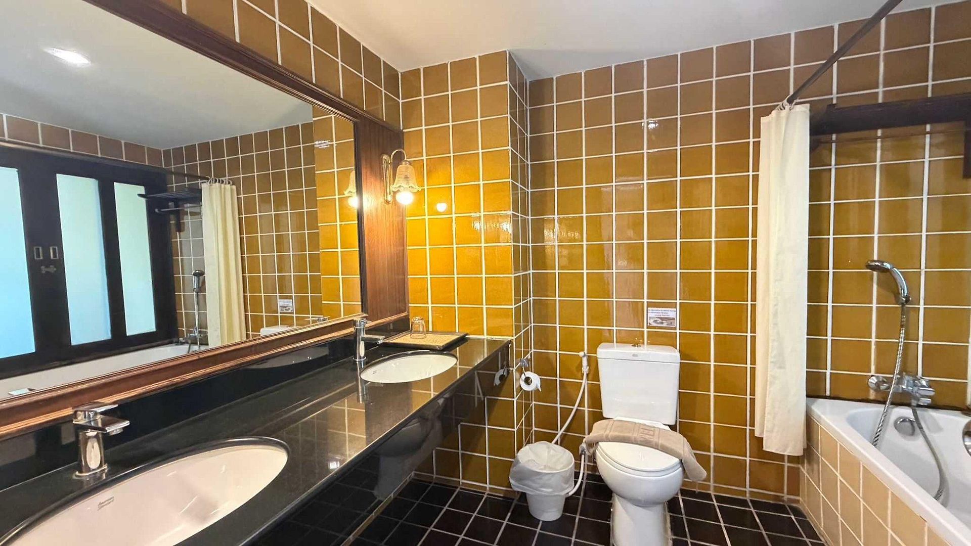 Sunday Wongamat Privacy โรงแรม