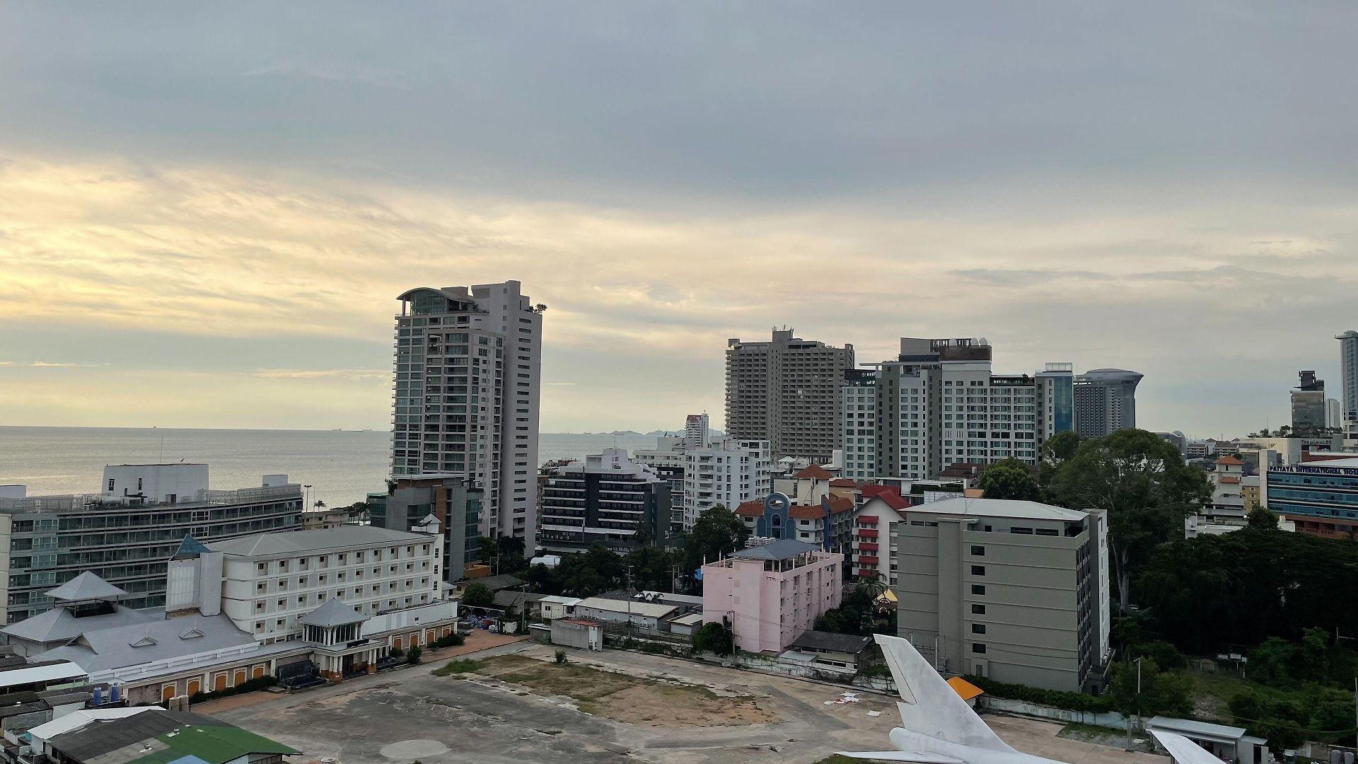 โรงแรม Discovery