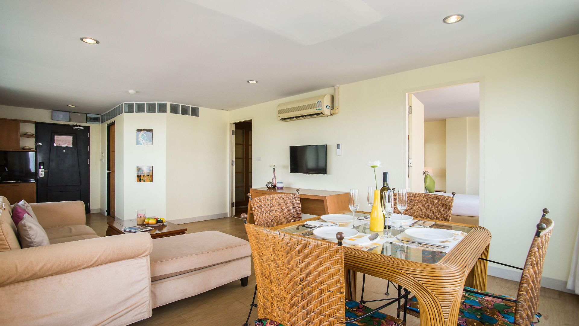 Bella Metro Hotel 3*