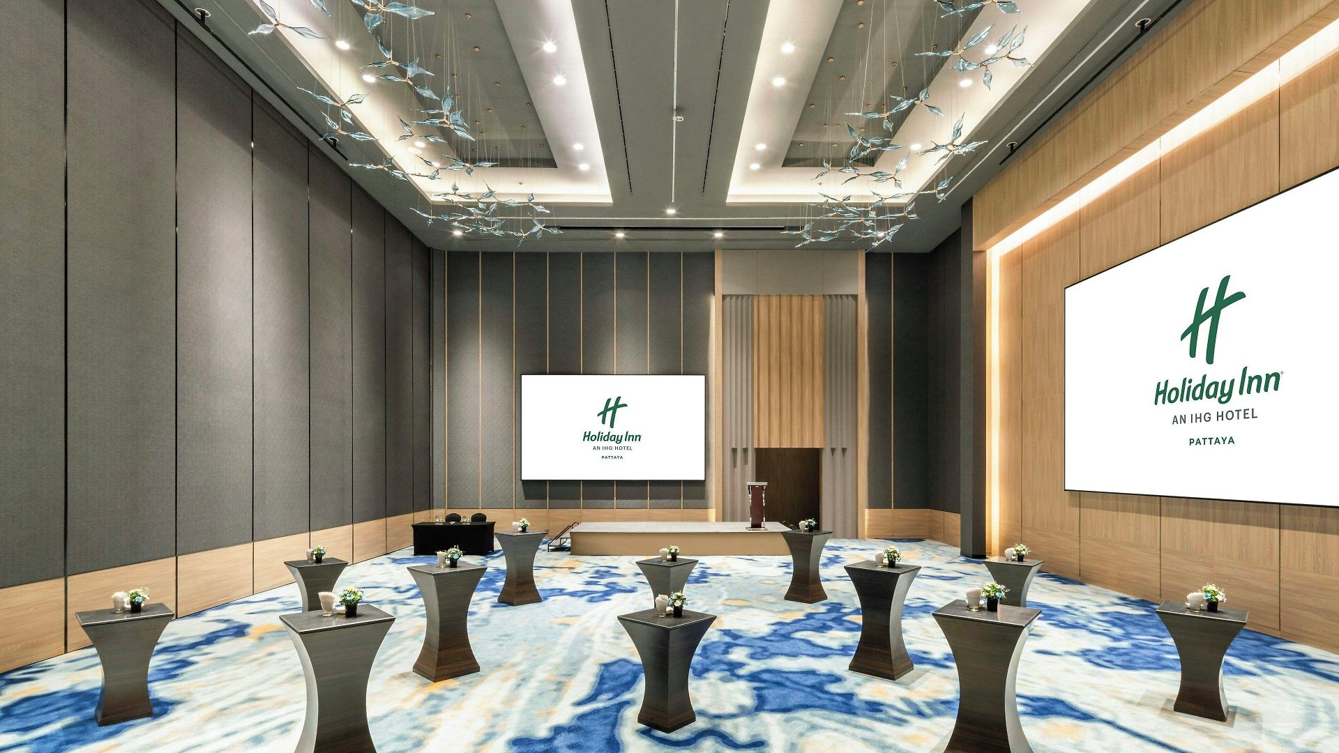 Hotel By Ihg