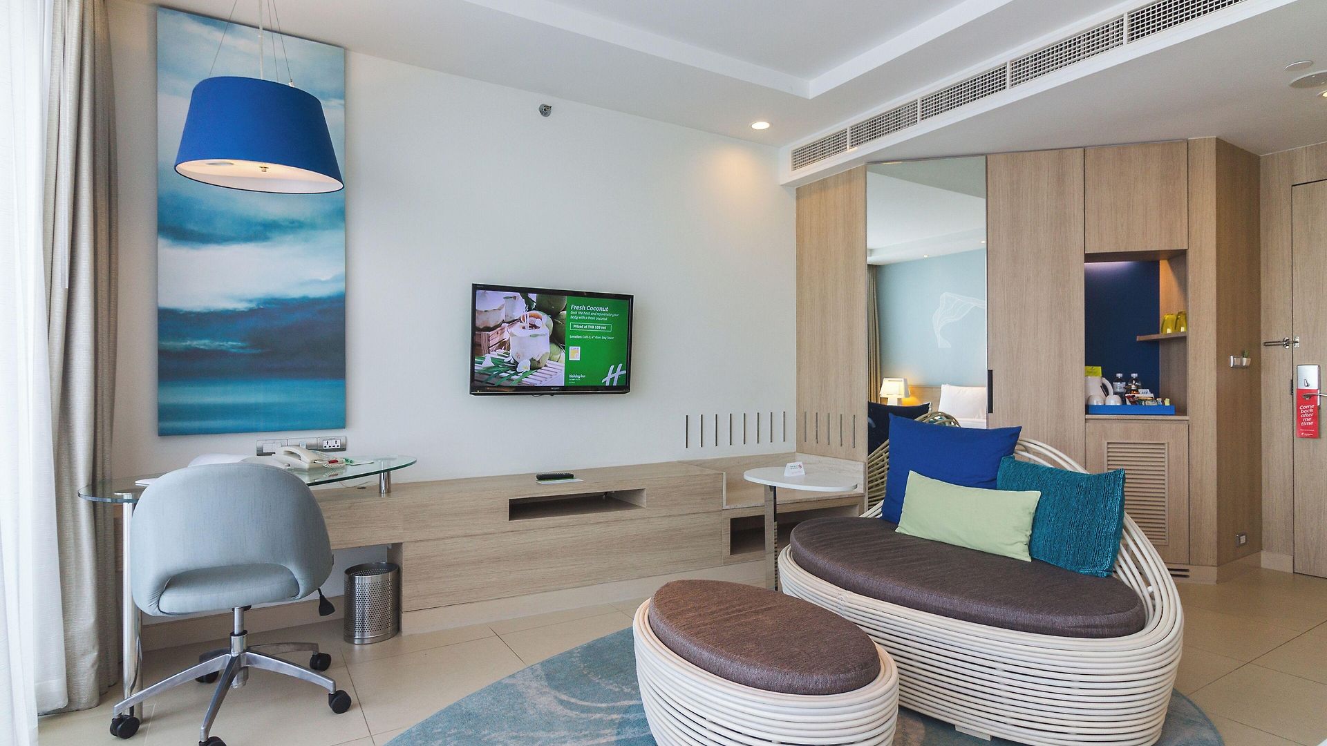 By Ihg Hotel