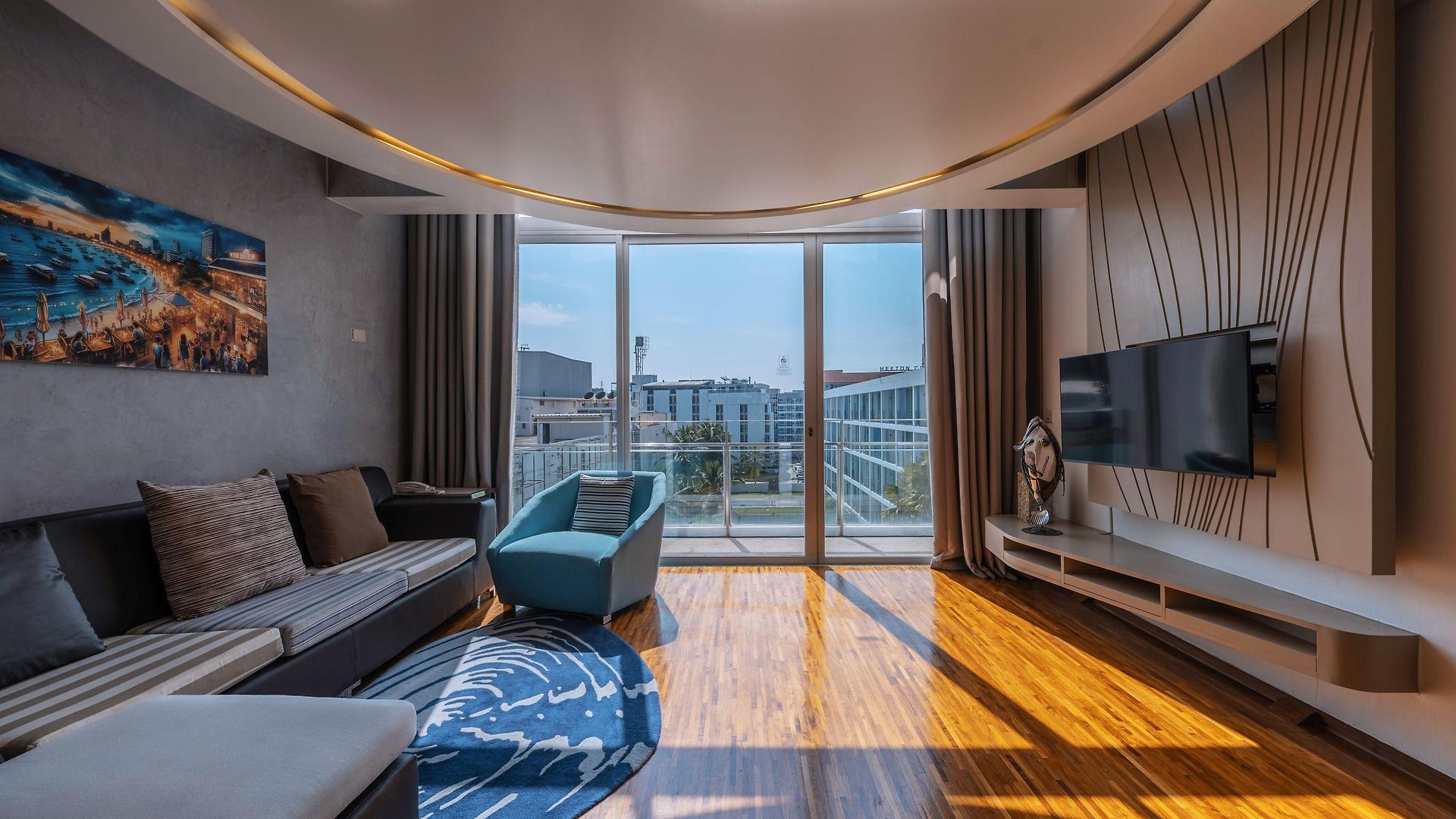 Baraquda Heeton By Compass Hospitality 5* Pattaya