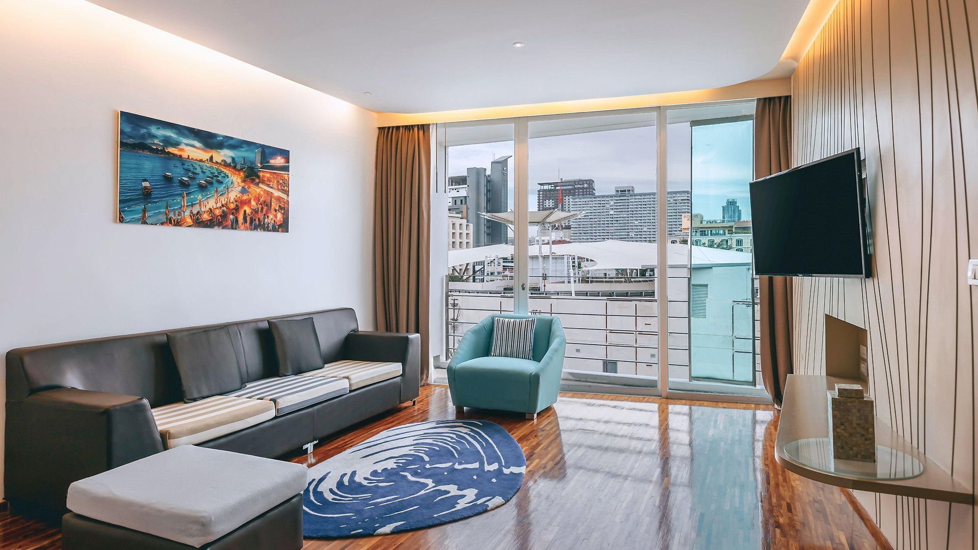 Hotel Baraquda Heeton By Compass Hospitality Pattaya
