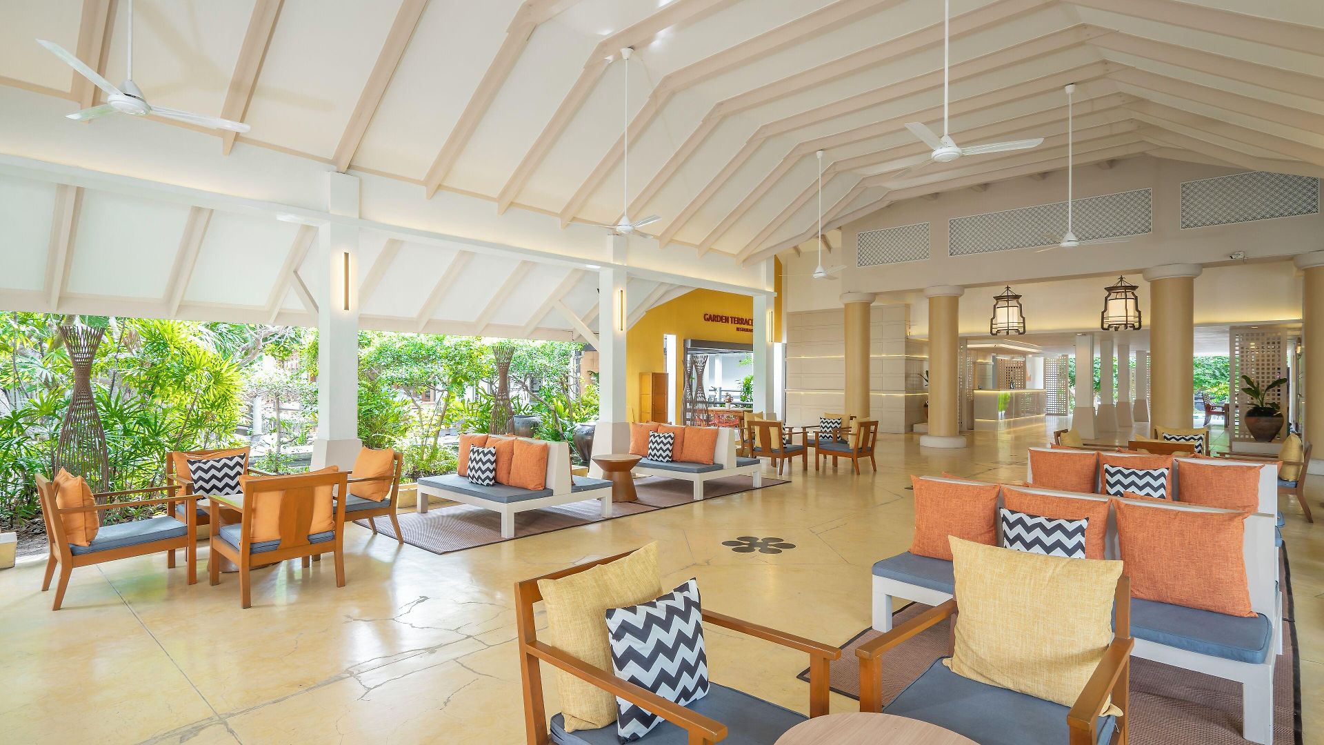 Sunshine Garden 3*