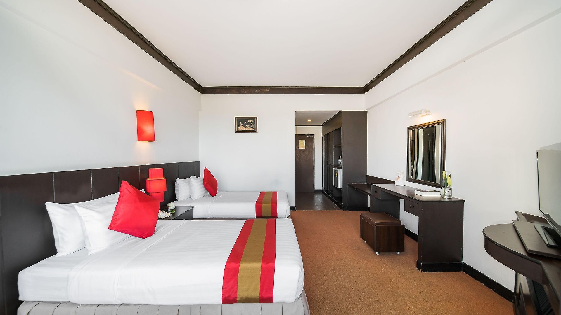 Mountain & Convention Center 4* Pattaya