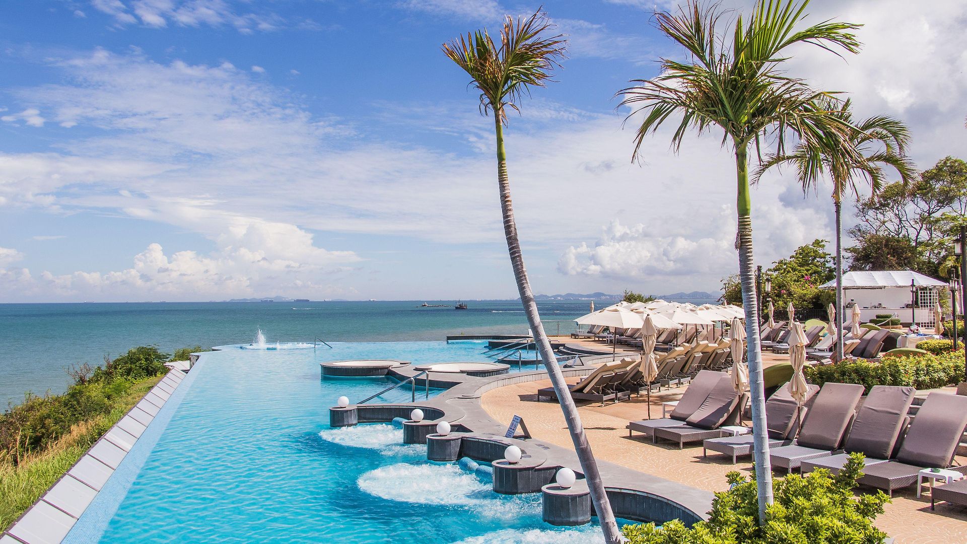 โรงแรม Royal Cliff 5*