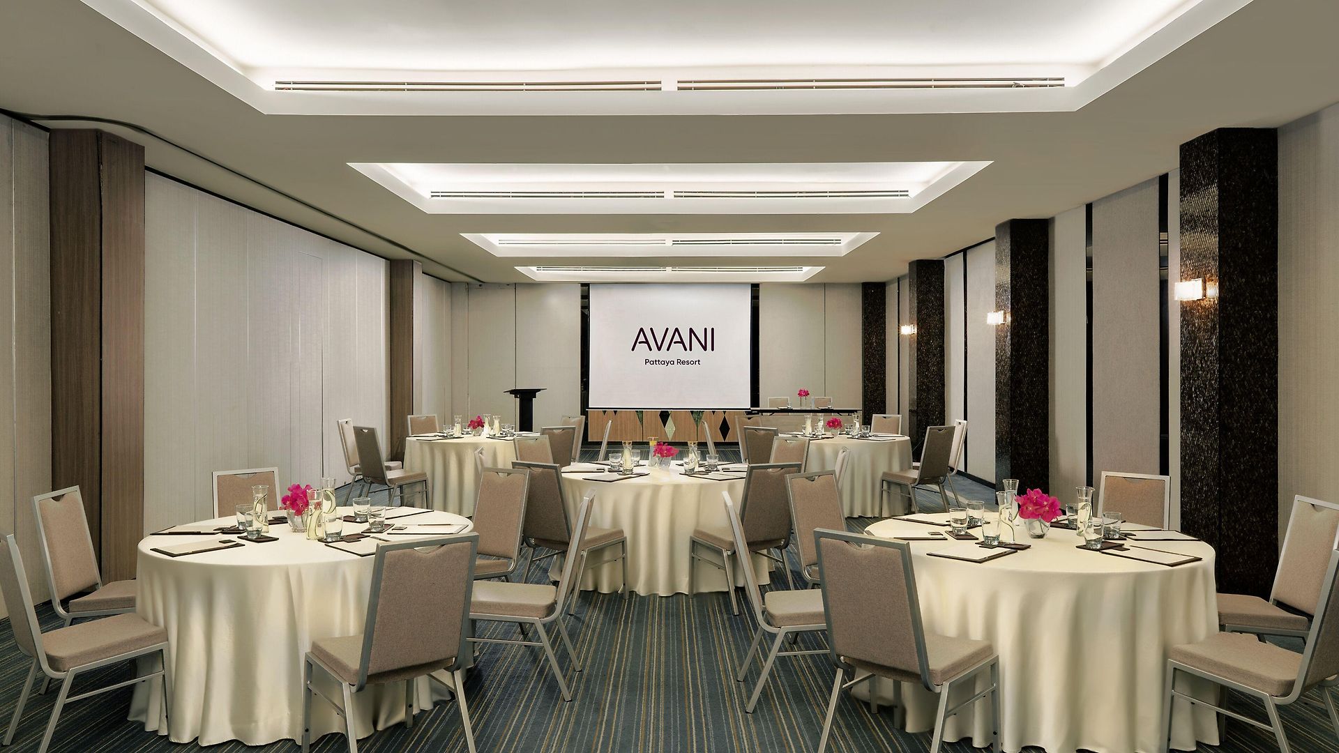 Avani 5*