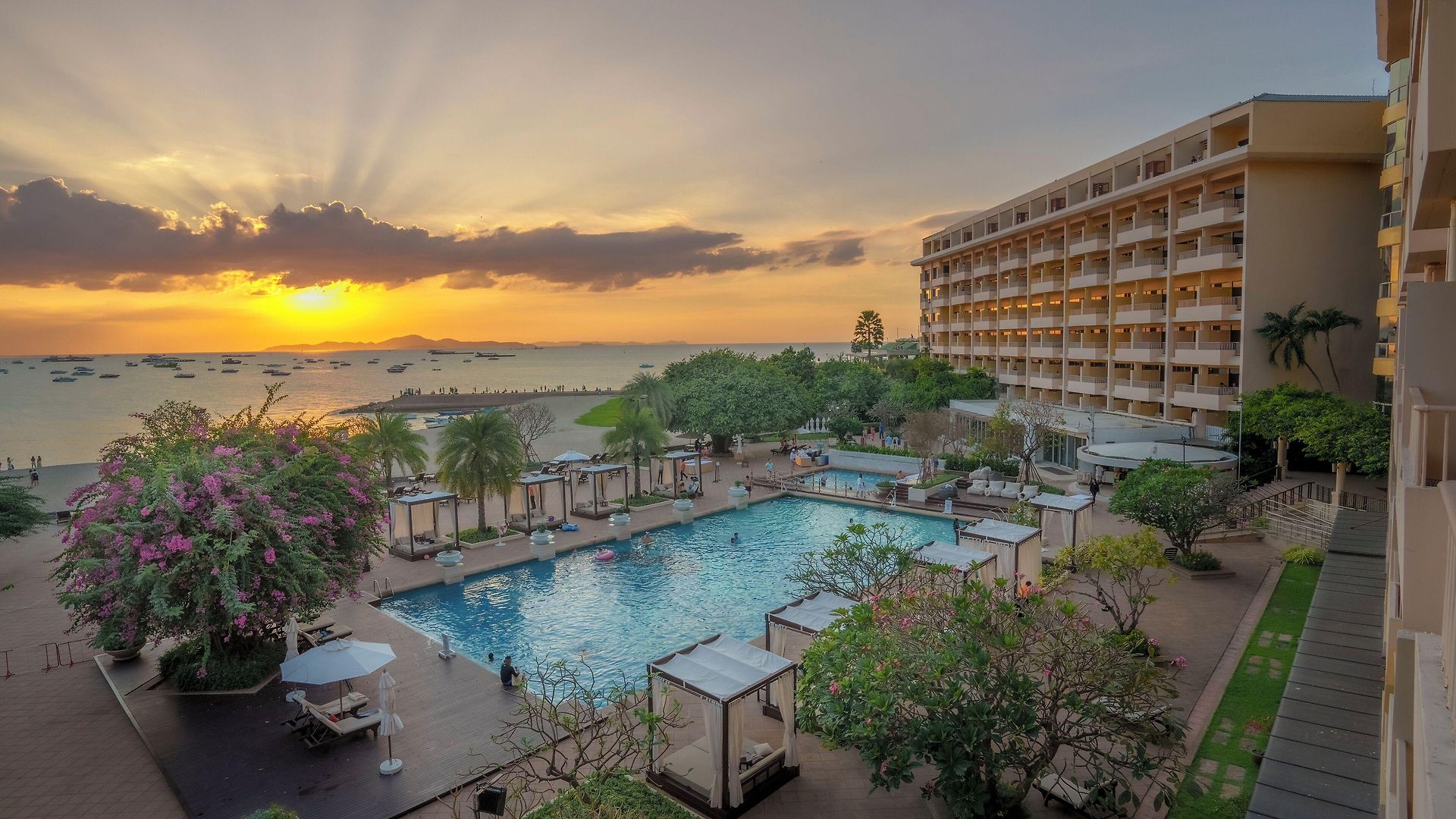 Dusit Thani รีสอร์ท Pattaya