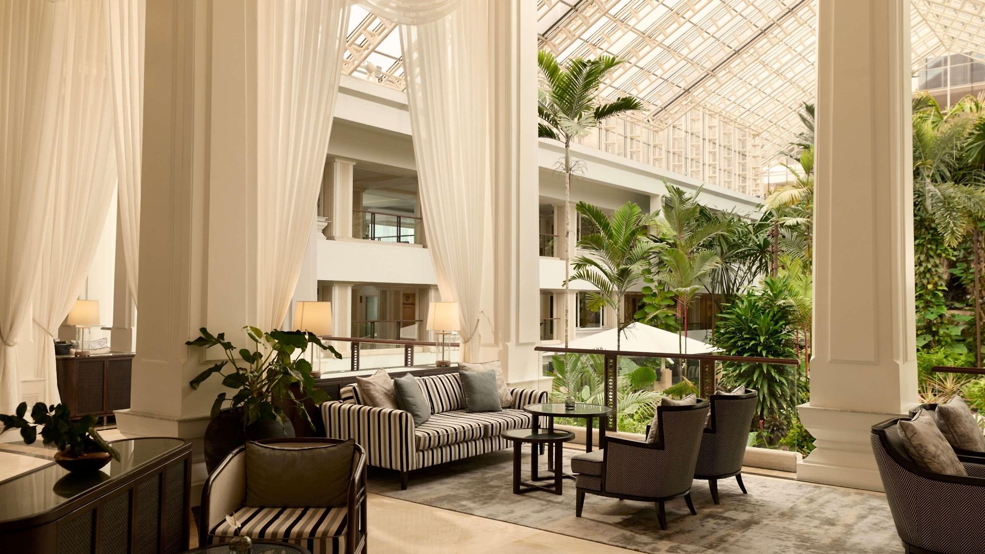 Dusit Thani