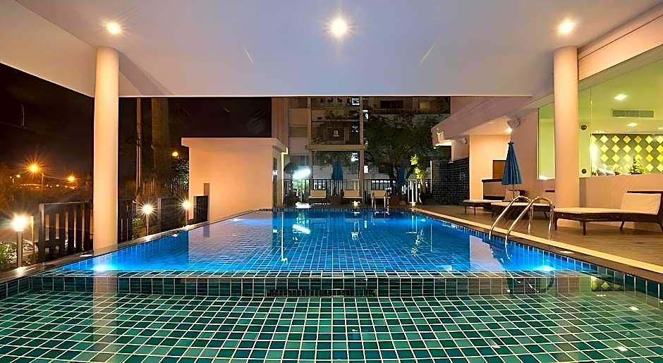 เทวัญ จอมเทียน พัทยา 4* Pattaya