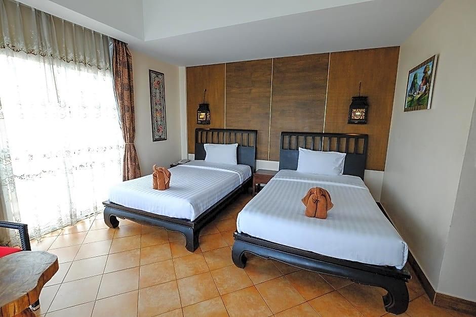 The Red Balcony Inn 2*