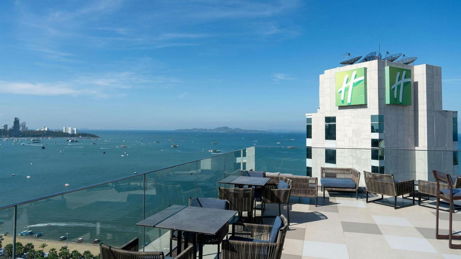 By Ihg Hotel