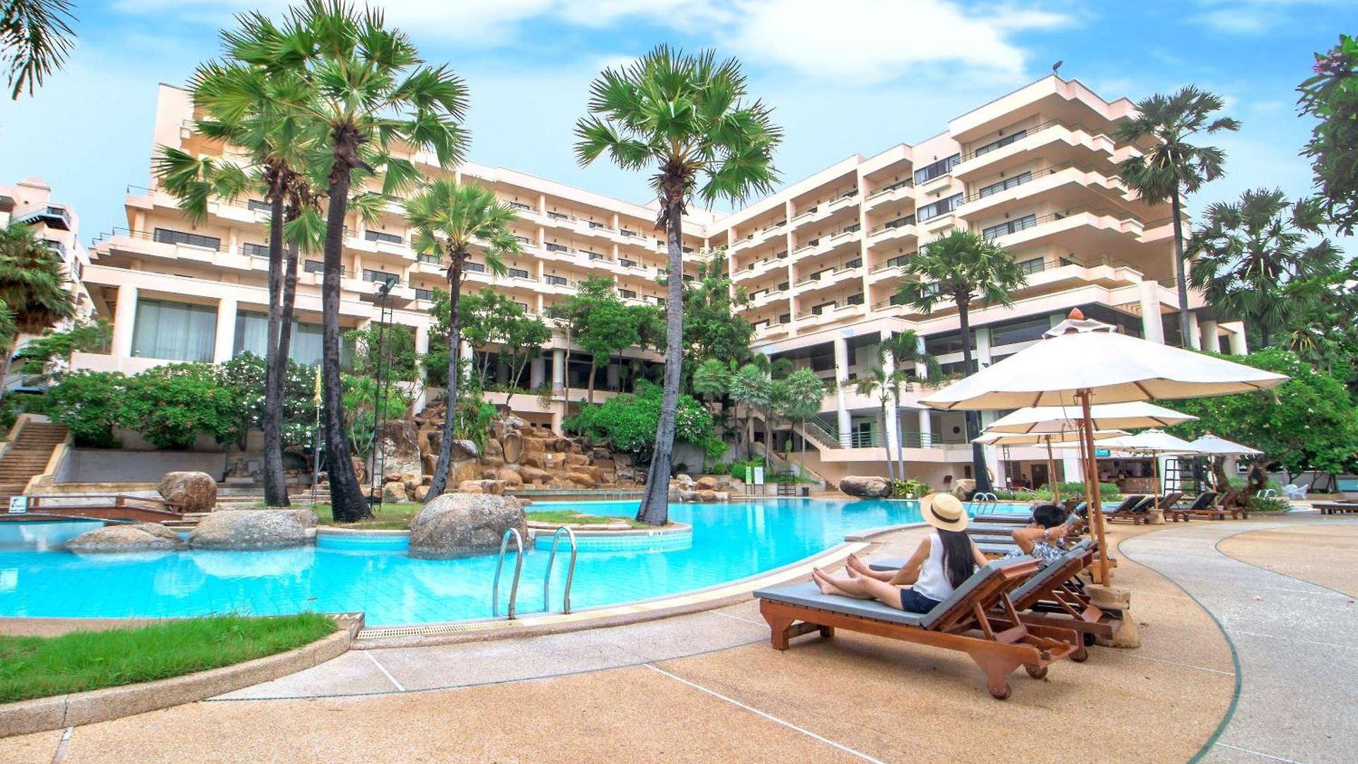 Garden Sea View 5*