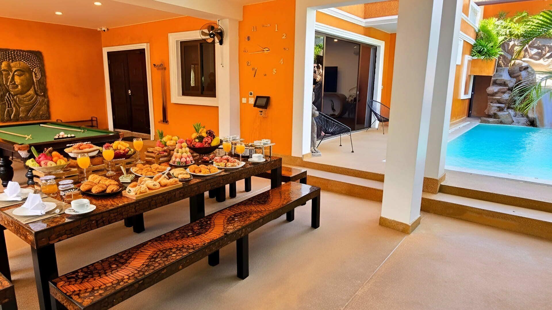 Wowland Luxury Pool Walking Street Villa Pattaya