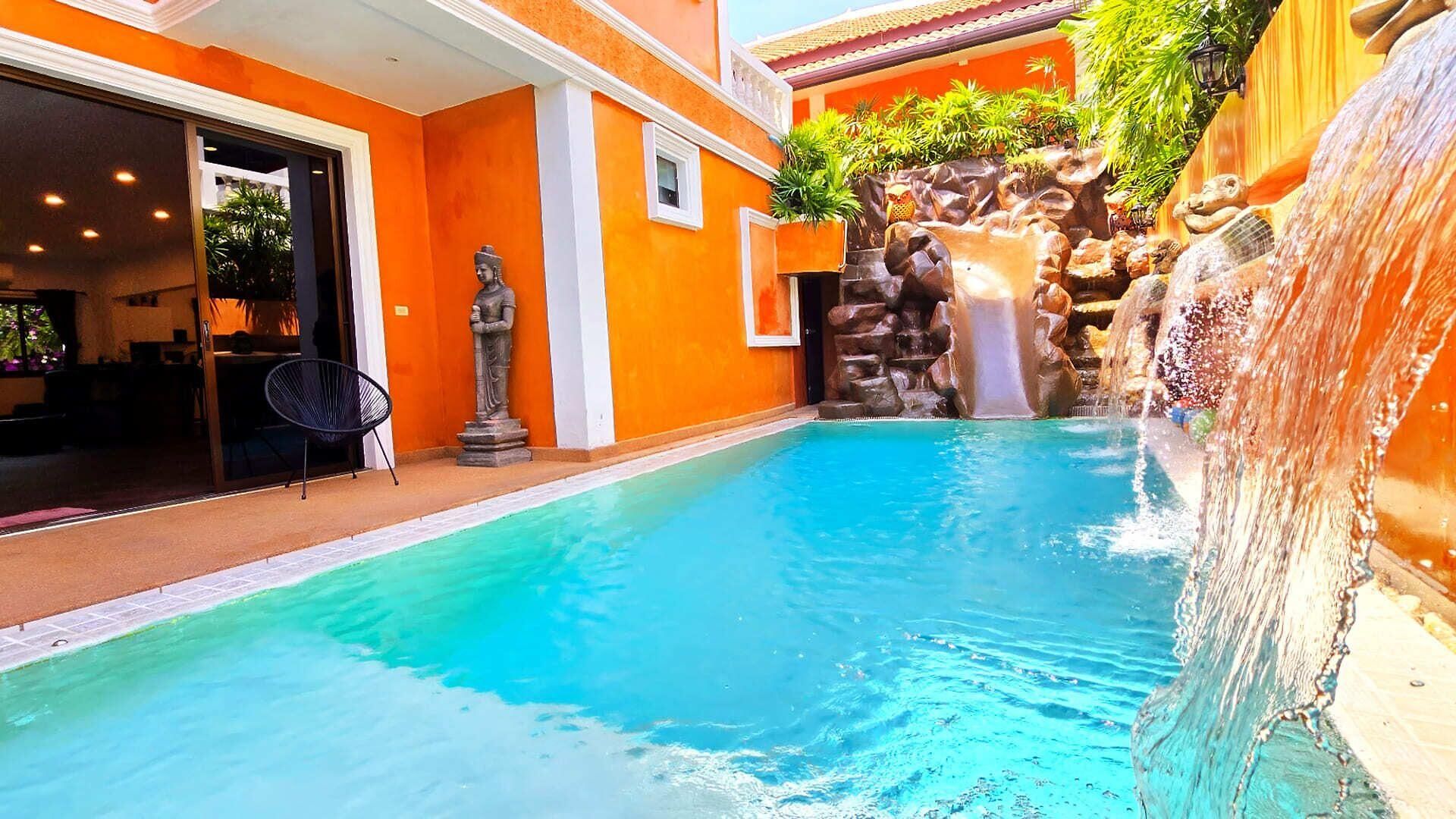 Wowland Luxury Pool Walking Street Pattaya