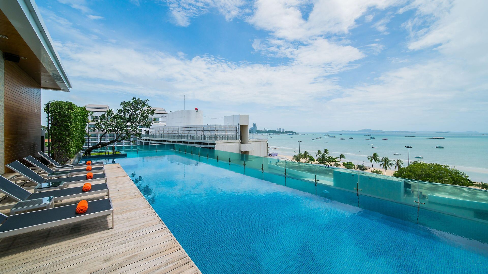 Seven Zea Chic โรงแรม