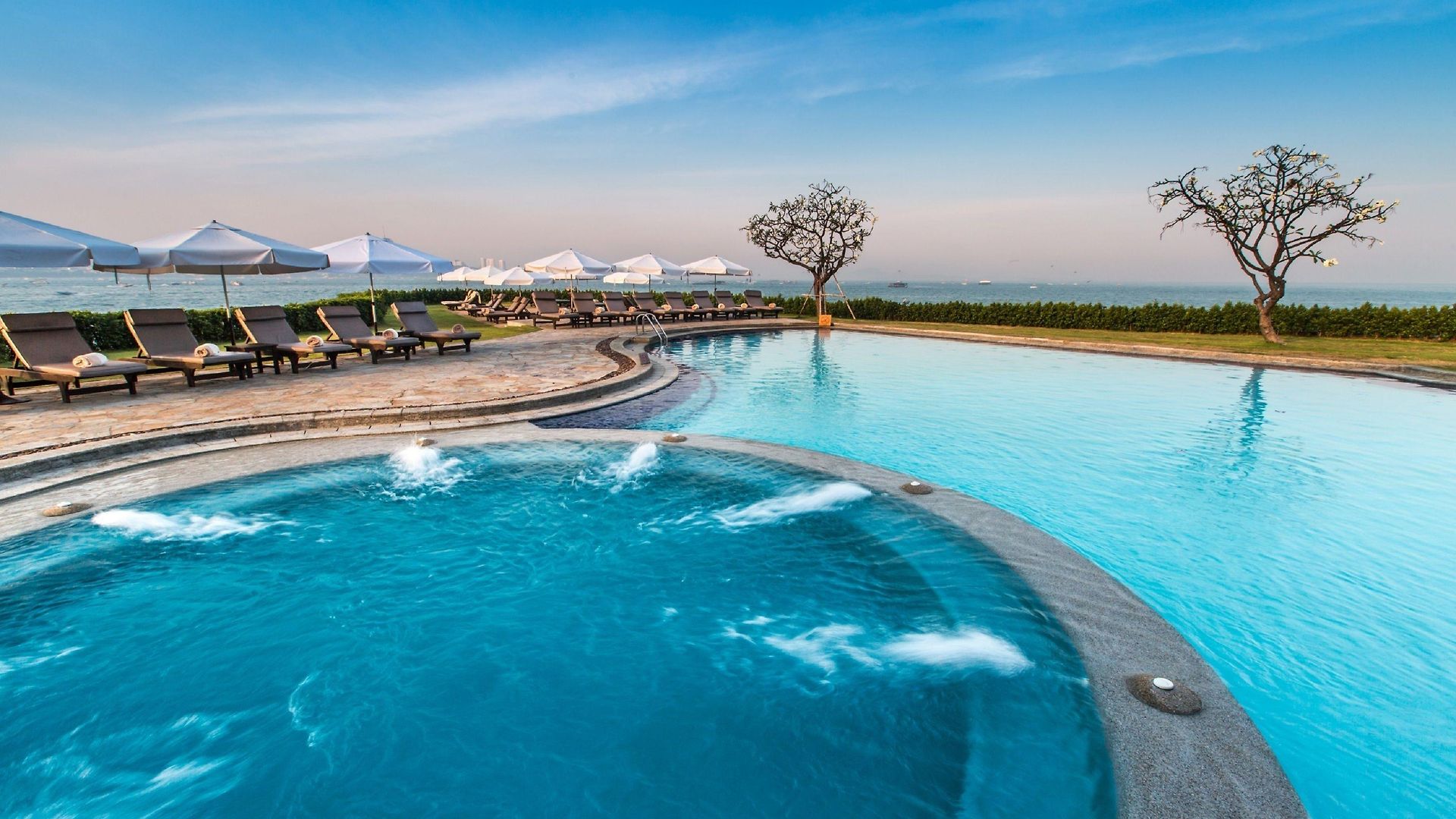 Dusit Thani รีสอร์ท Pattaya