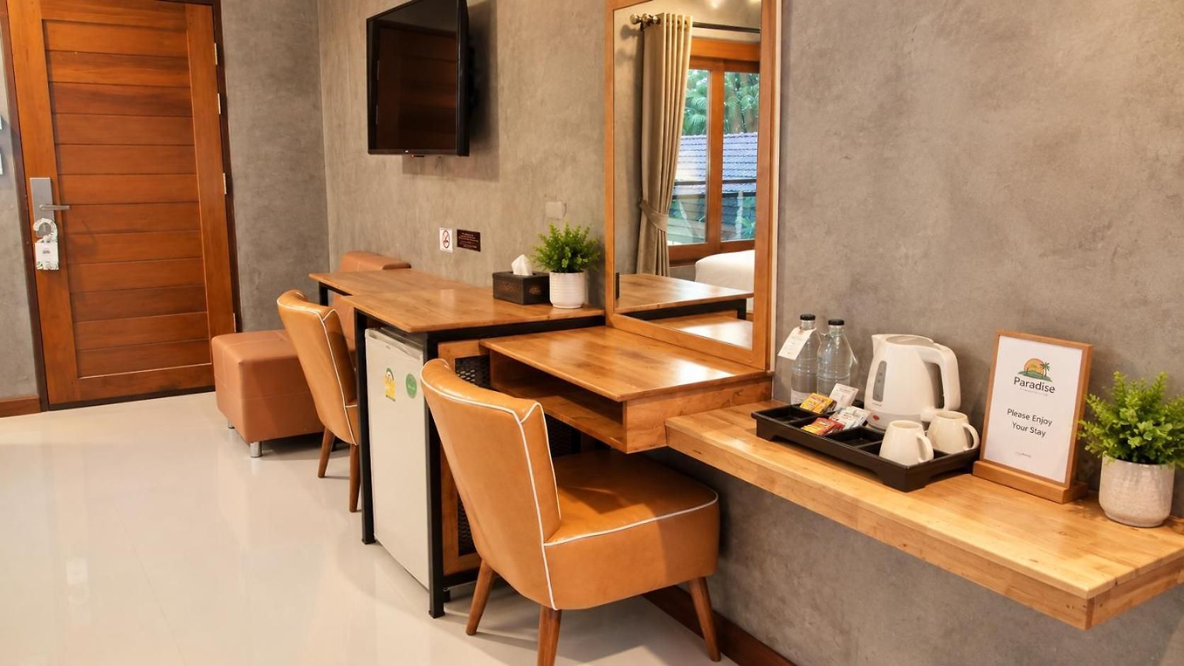 Paradise Land โรงแรม Pattaya