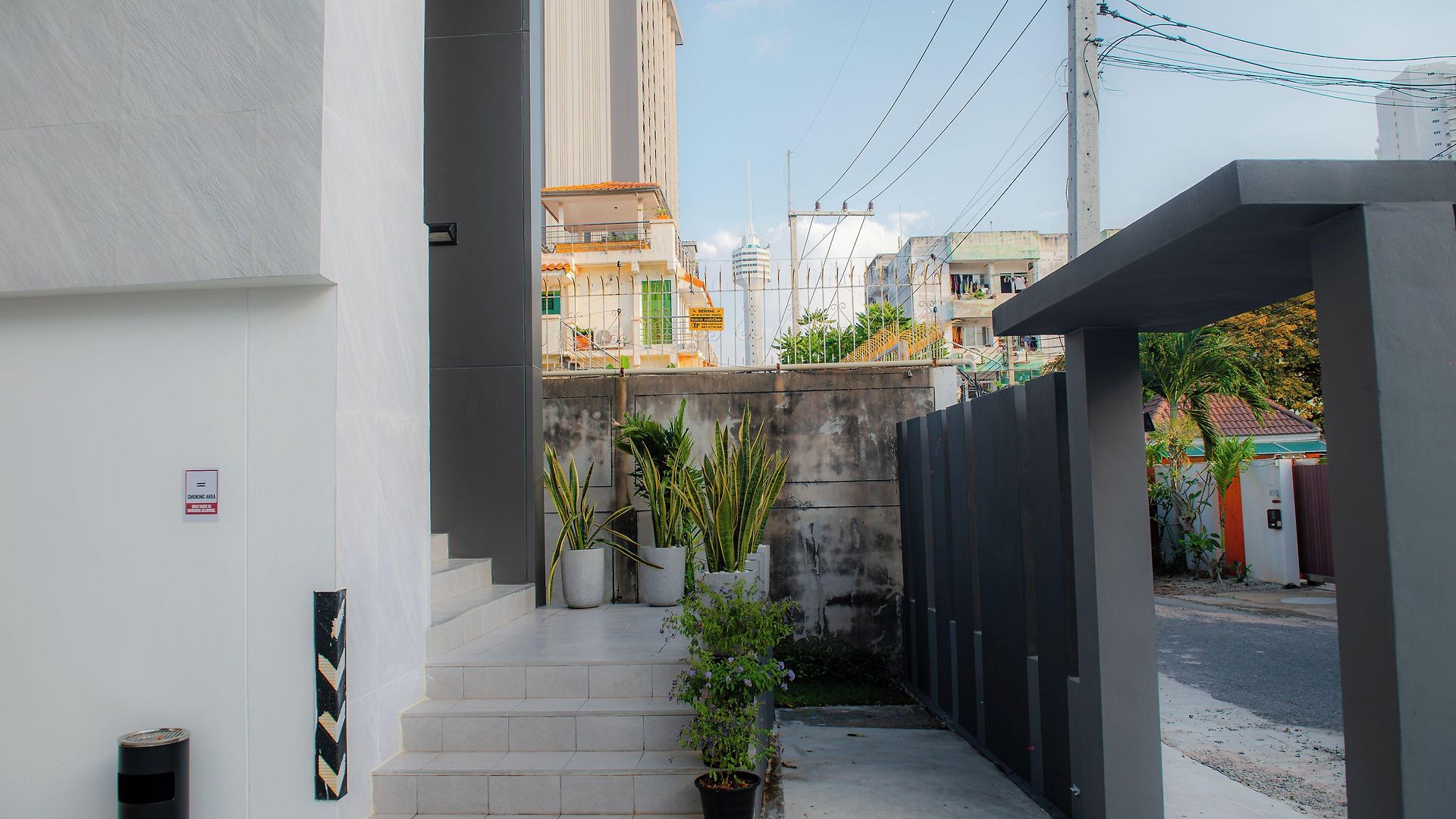 The Rizin Phratamnak โรงแรม 3*