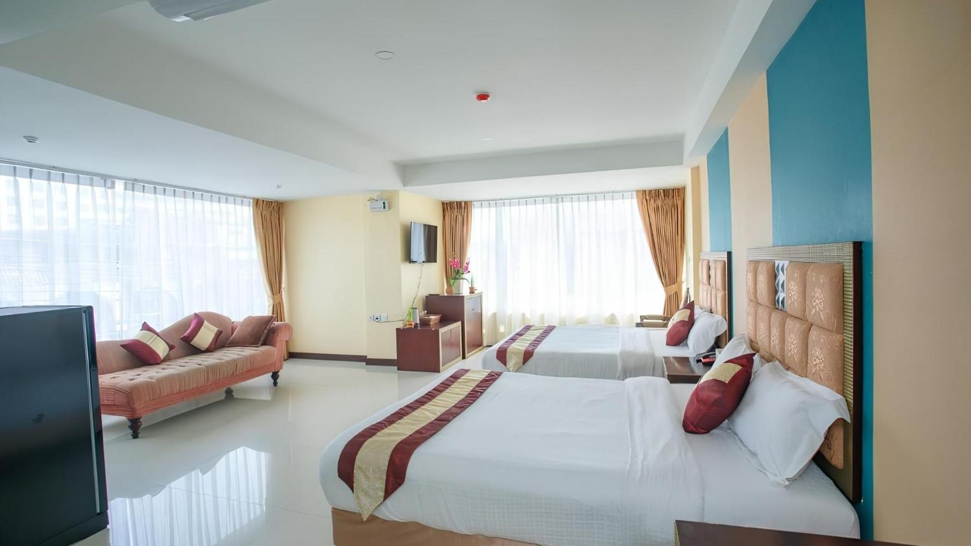 Darling Harbour - South 4* Pattaya