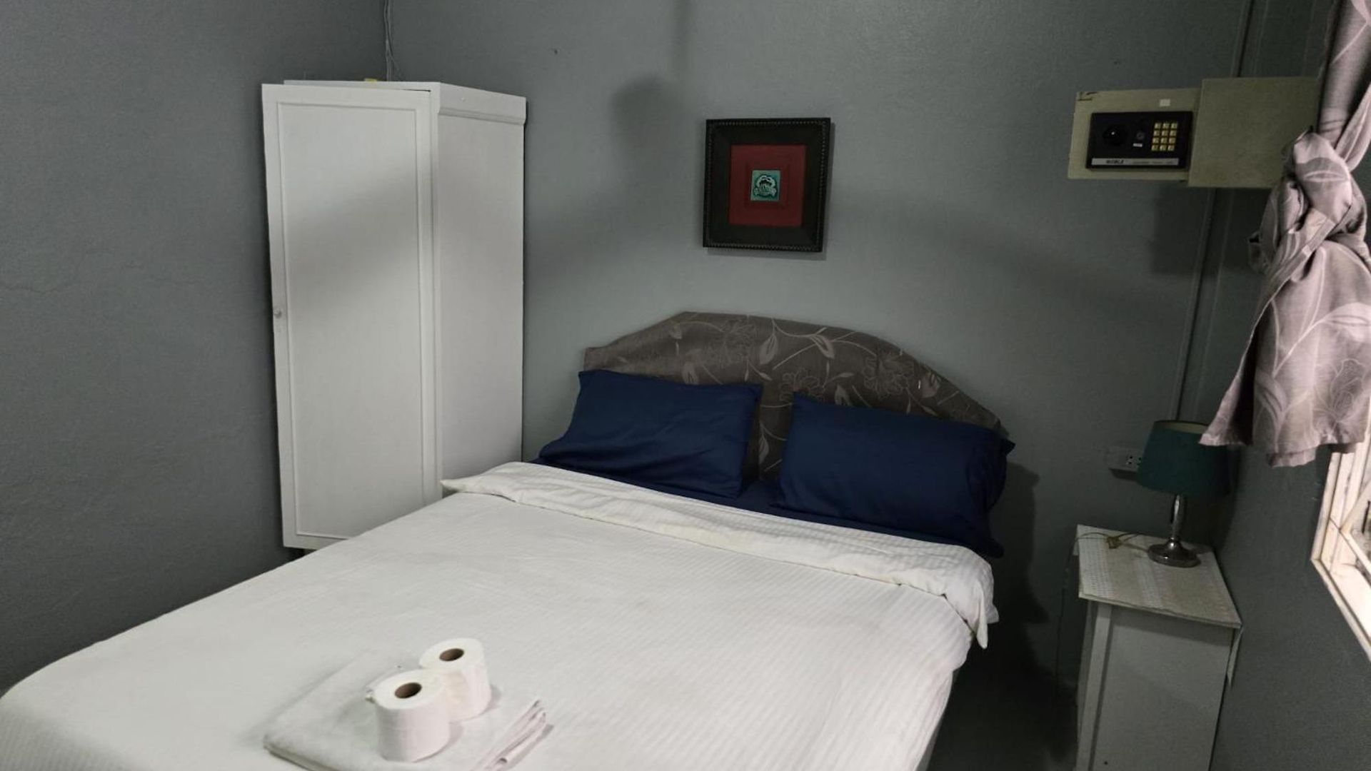 บ้านพัก Scandalic Bar And 3*