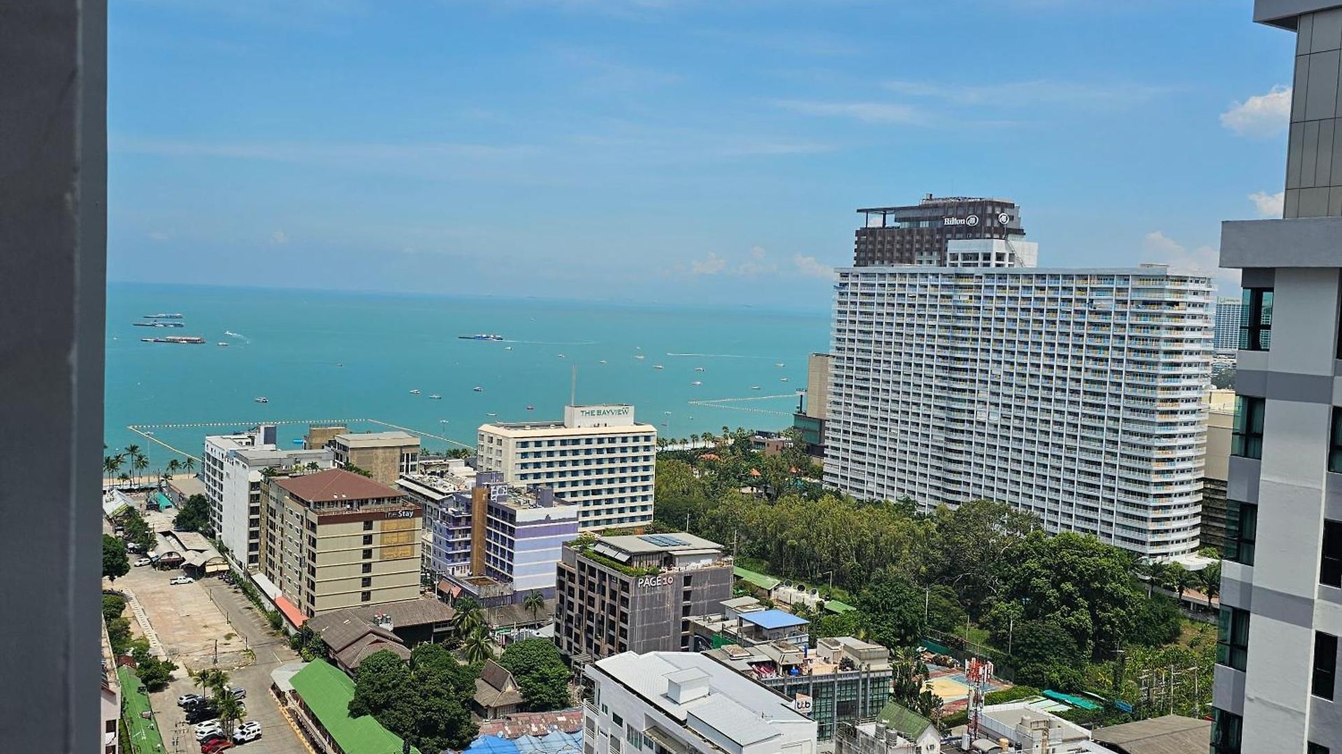 Apartment The Base By Nkl Pattaya